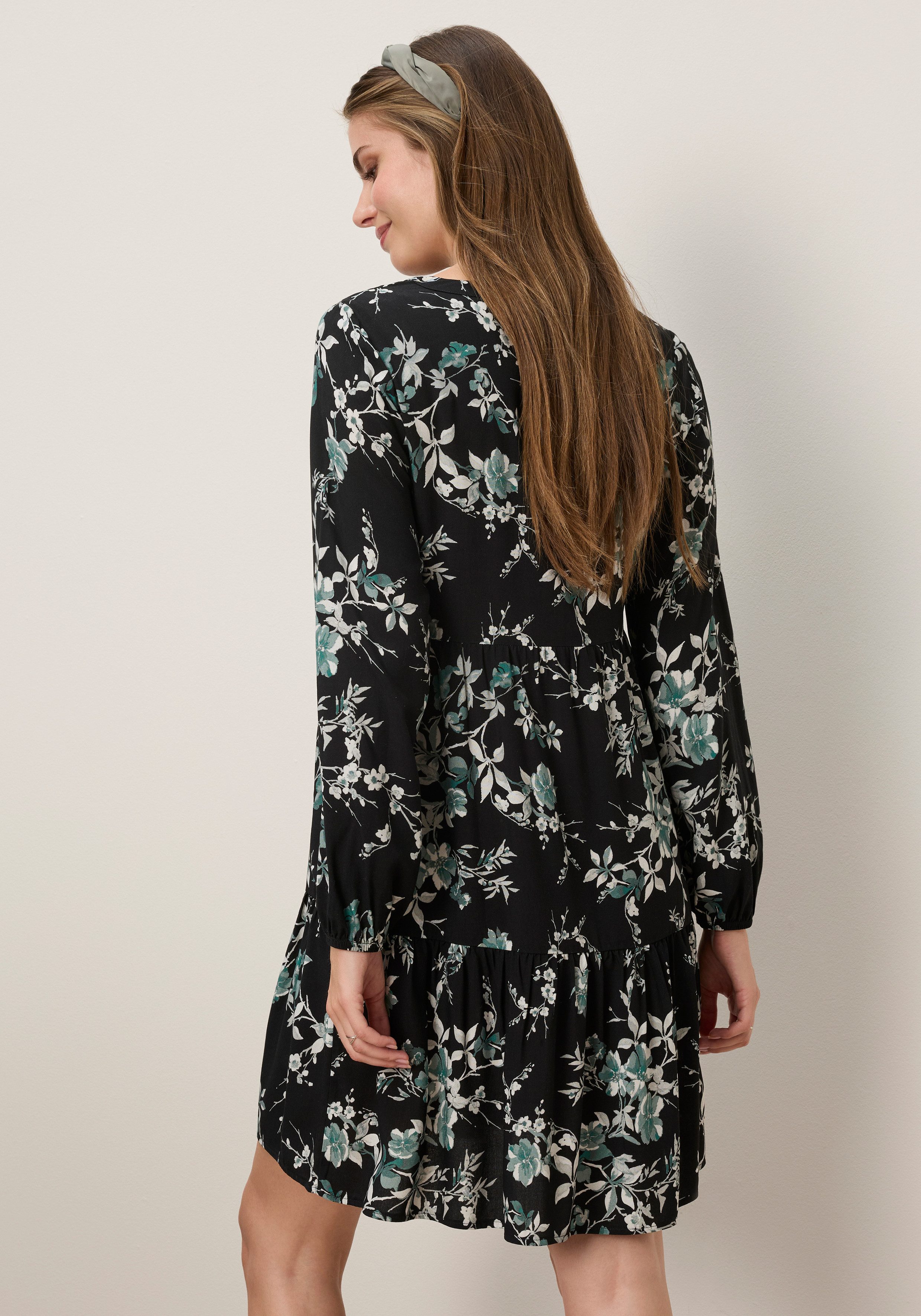 Tamaris A-Linien-Kleid mit Blumen-Design und Rüschen aus Viskose