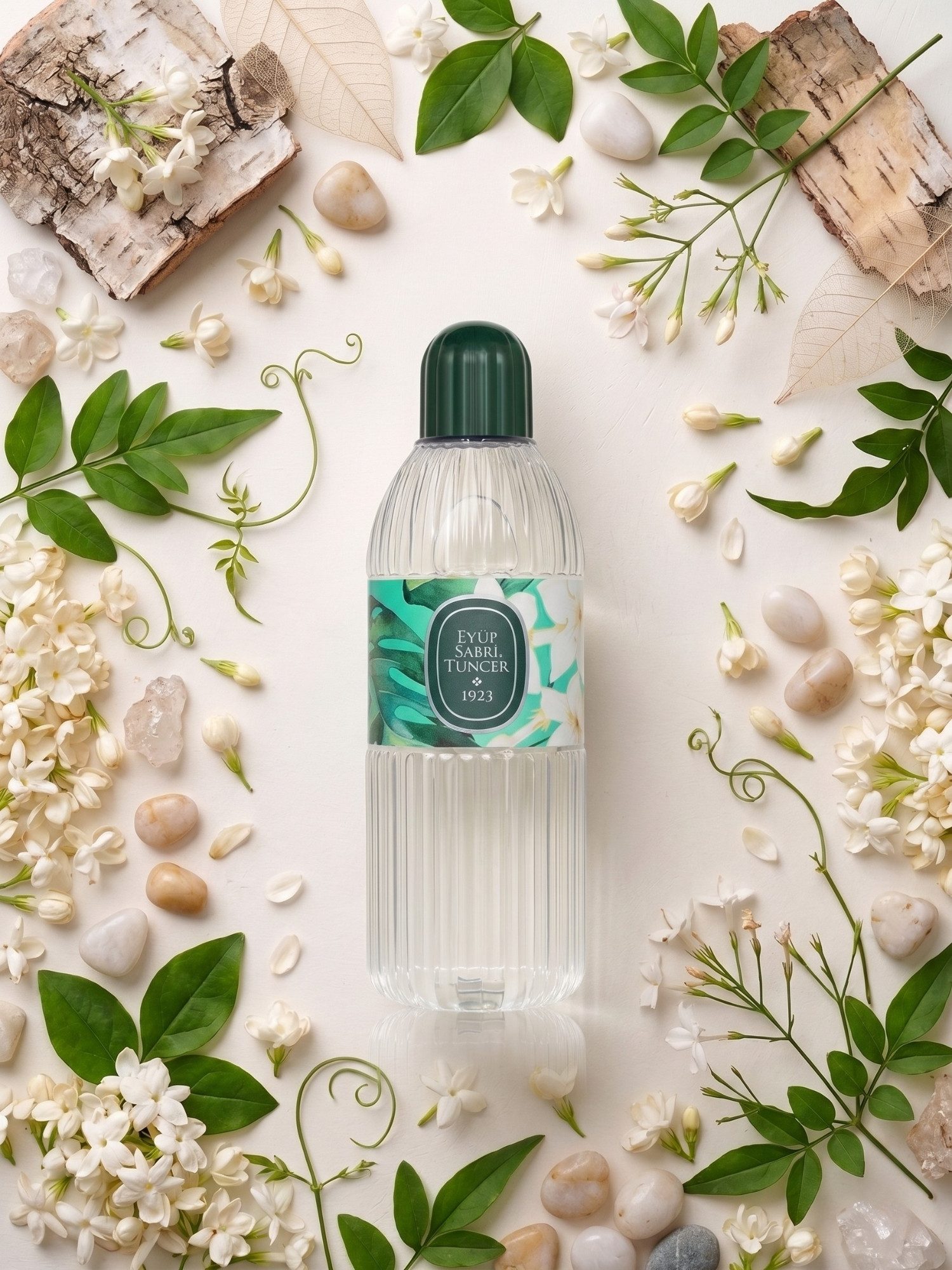 EYÜP SABRI TUNCER Eau de Cologne Erfrischendes Kölnisch Wasser Duftwasser, 150ml Spray & 400ml Vorrat, Große Duftvielfalt: Von frischen Zitrusaromen bis zu exotischen Blüten