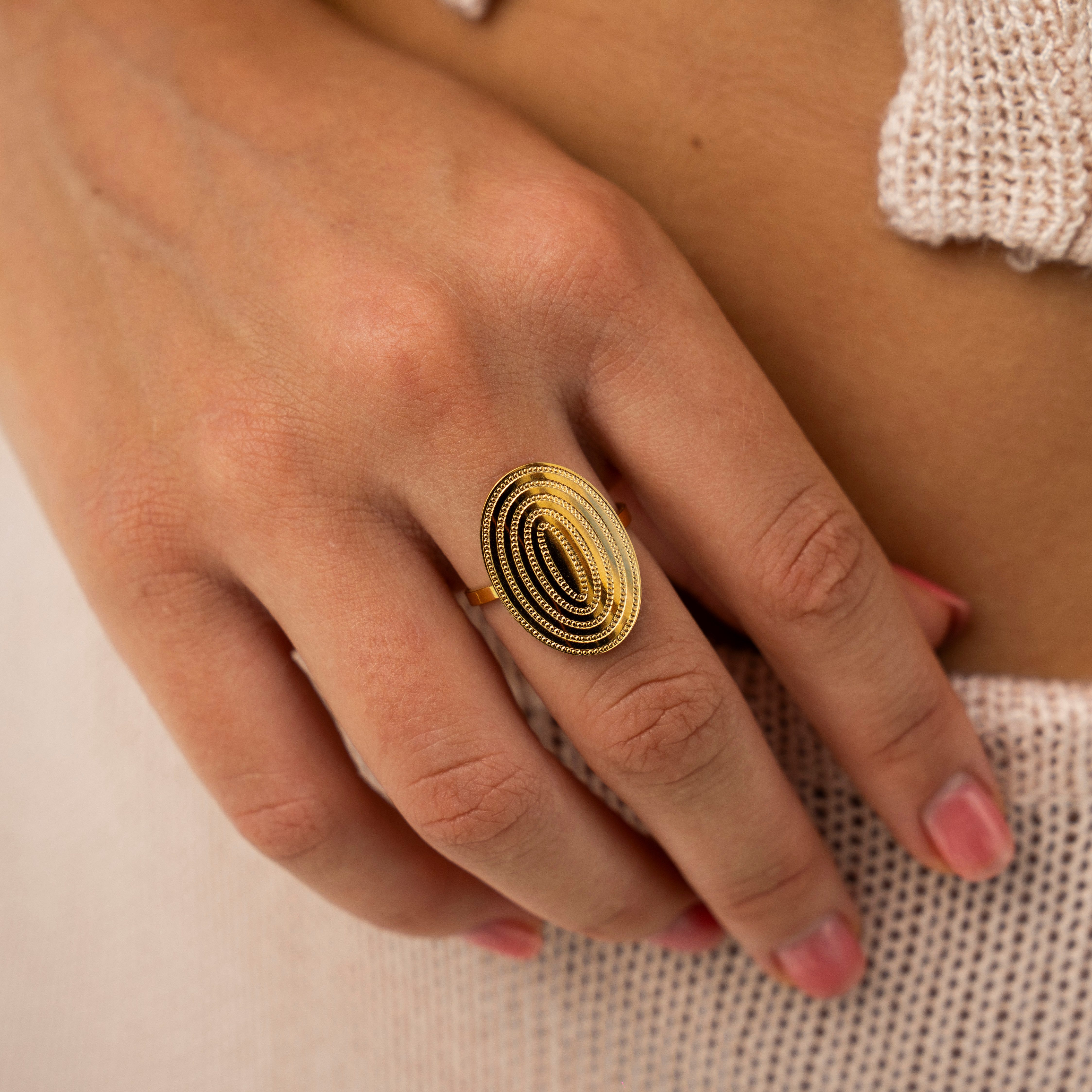 Made by Nami Goldring Damen Ring gold verstellbar wasserfest aus Edelstahl sommerlich, aus Edelstahl – Boho-Stil – für Festivals – glänzende Optik
