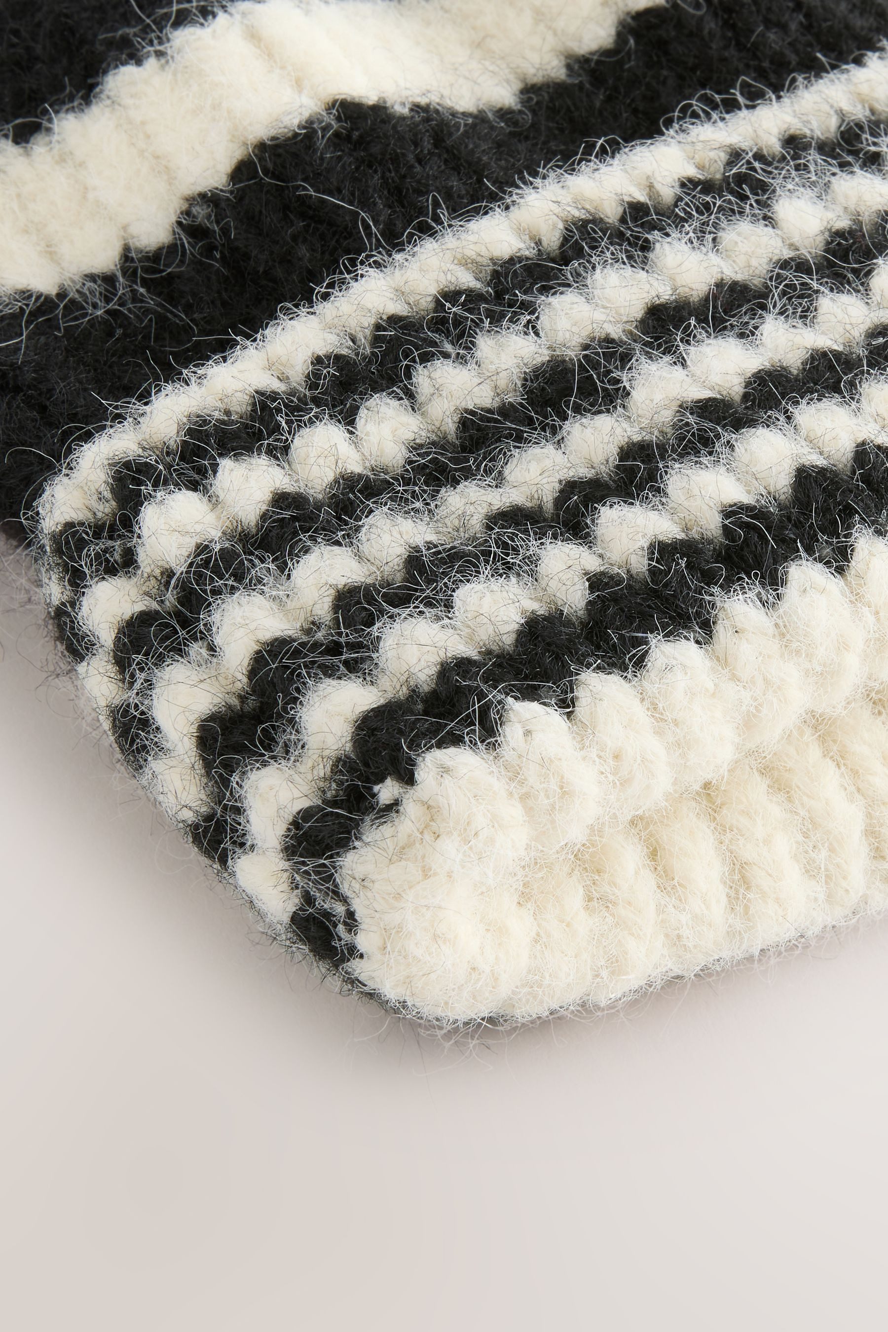 Next Beanie Gestrickte Beaniemütze mit Streifen (1-St)