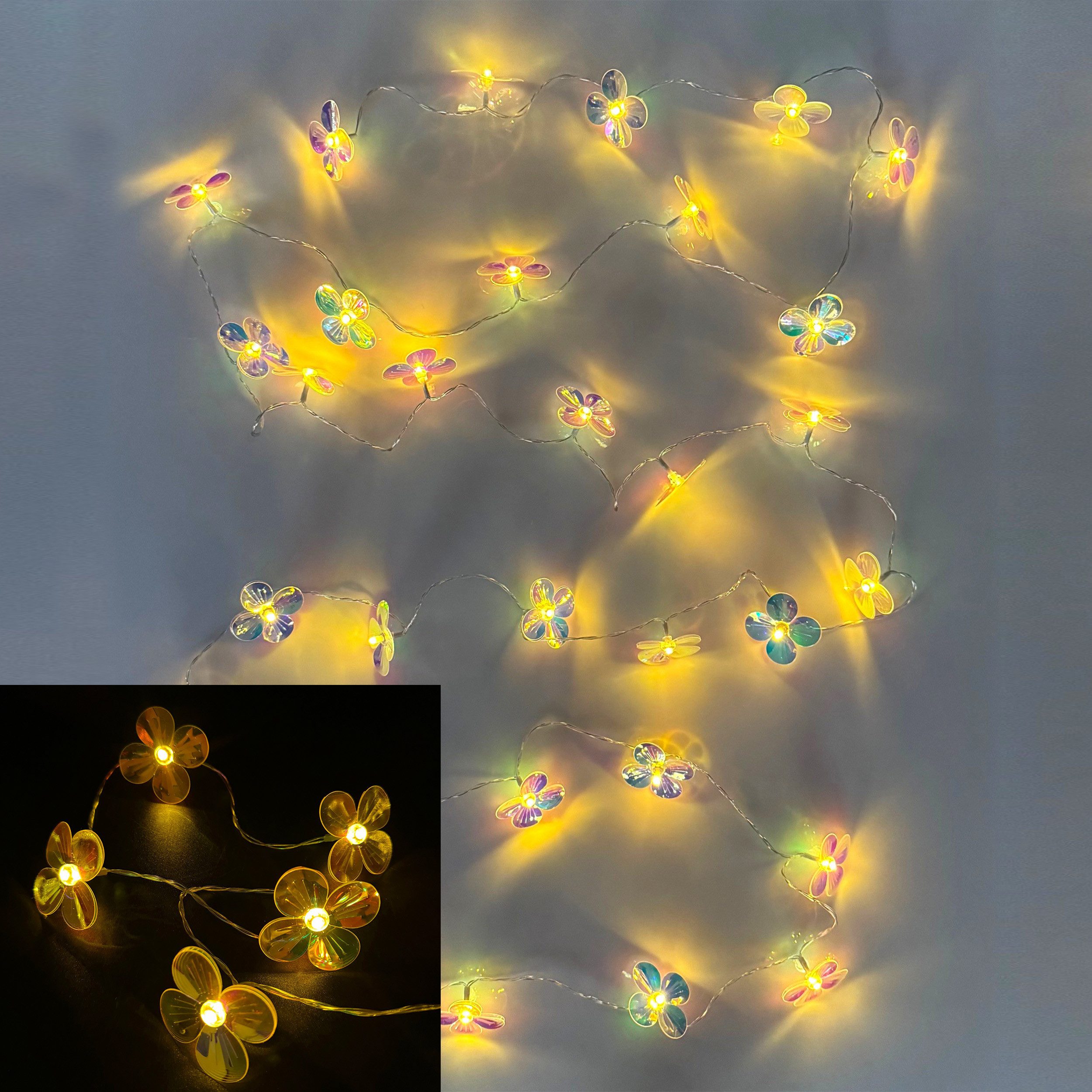 Online-Fuchs LED-Lichterkette mit 30 Blumenblüten und Timerfunktion - für innen und außen - Outdoor, Batteriebetrieben - Deko für Garten, Balkon, Terrasse