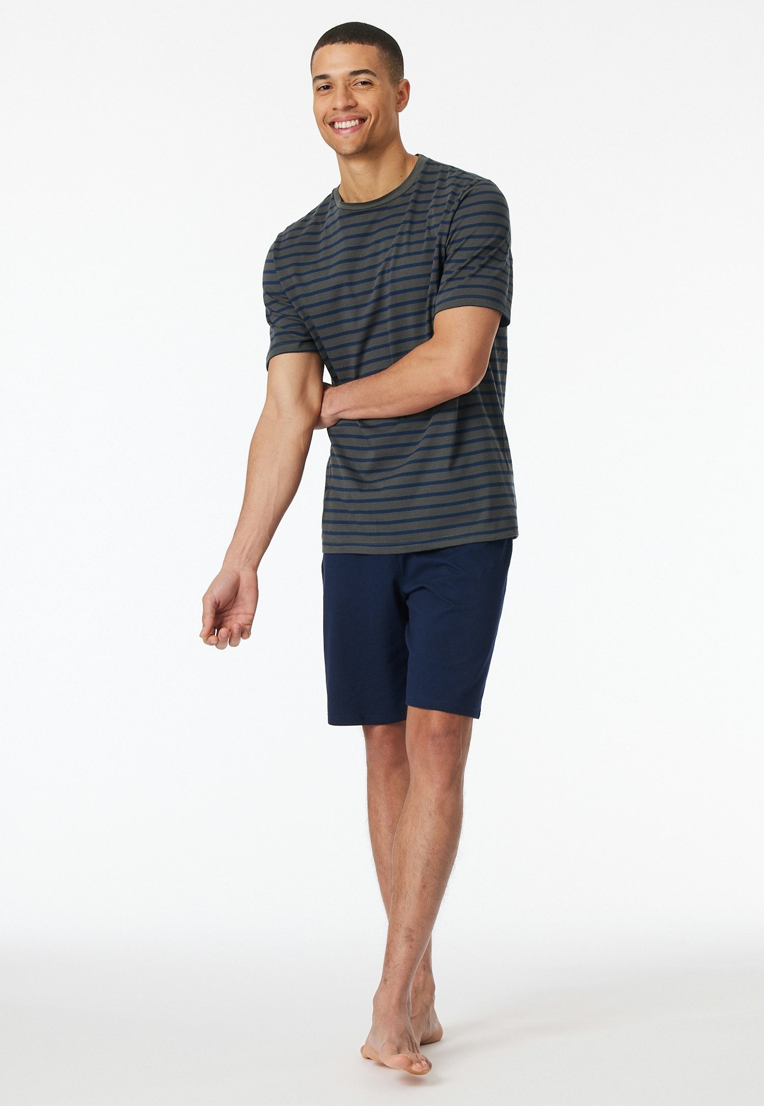 Shorty "Casual Essentials"