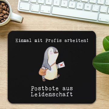 Mr. & Mrs. Panda Mauspad Postbote Leidenschaft - Schwarz - Geschenk, für dich, Briefträger, PC (1-St), Rutschfest