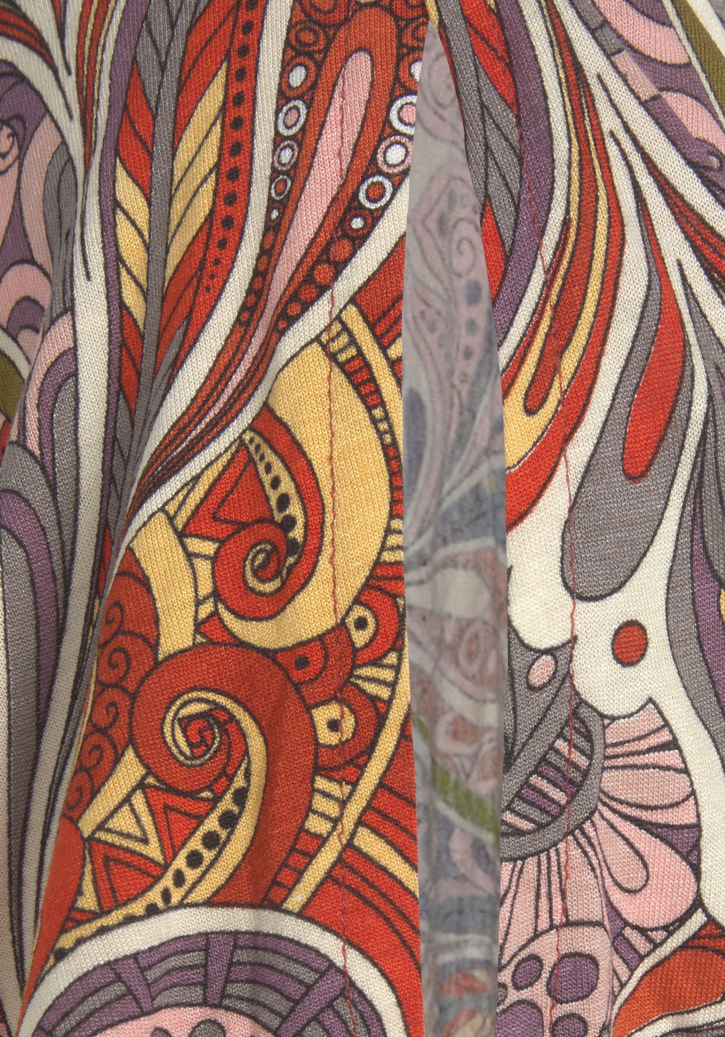 LASCANA Maxikleid mit Paisleydruck, Schlitz und Volant, Flügelärmel Druckkleid, luftiges Sommerkleid, modisches Jerseykleid, casual