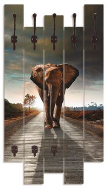 Artland Garderobenleiste Ein Elefant läuft auf der Straße, teilmontiert