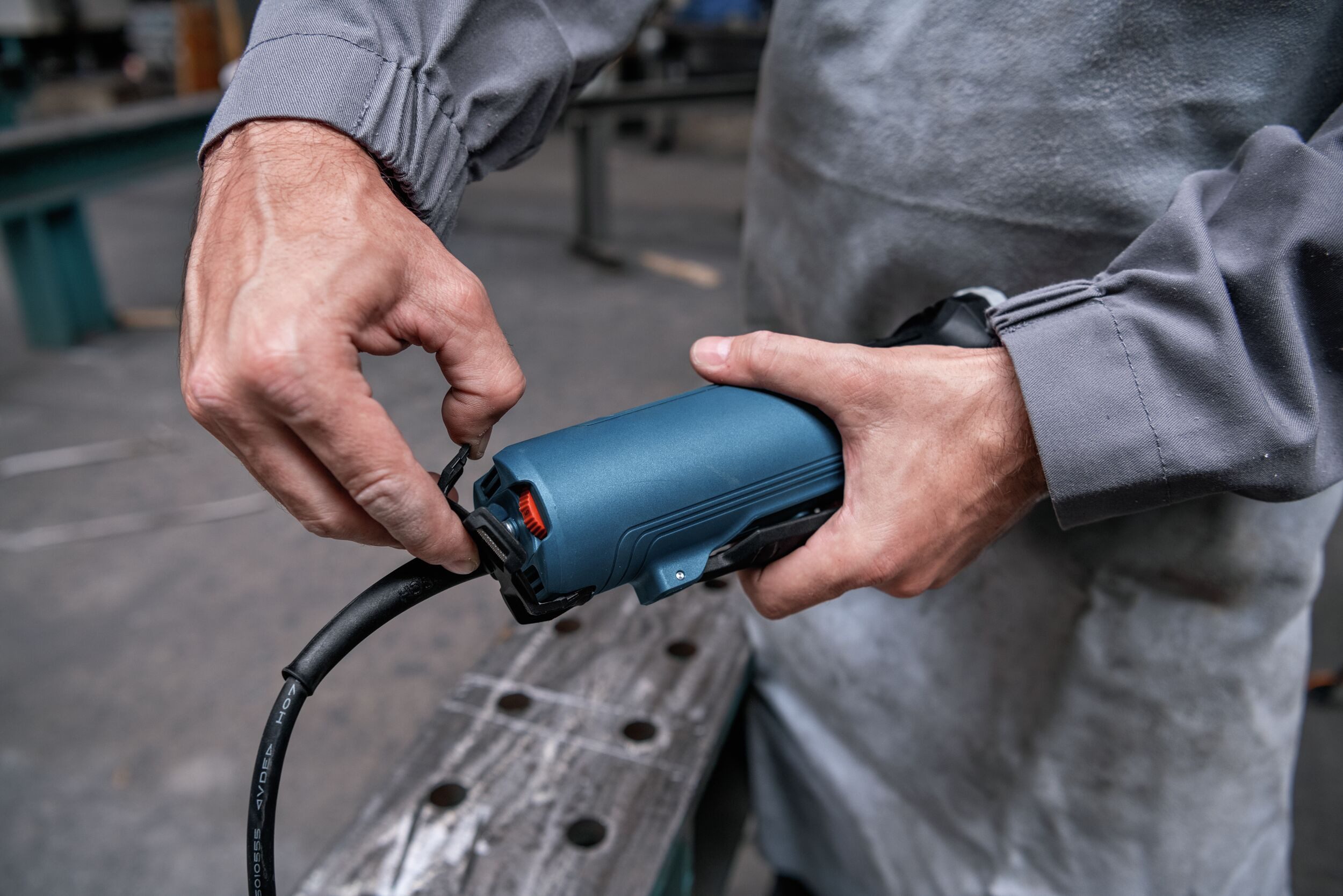 BOSCH Winkelschleifer GWS 17-150 PS, max. 9700 U/min, Im Karton