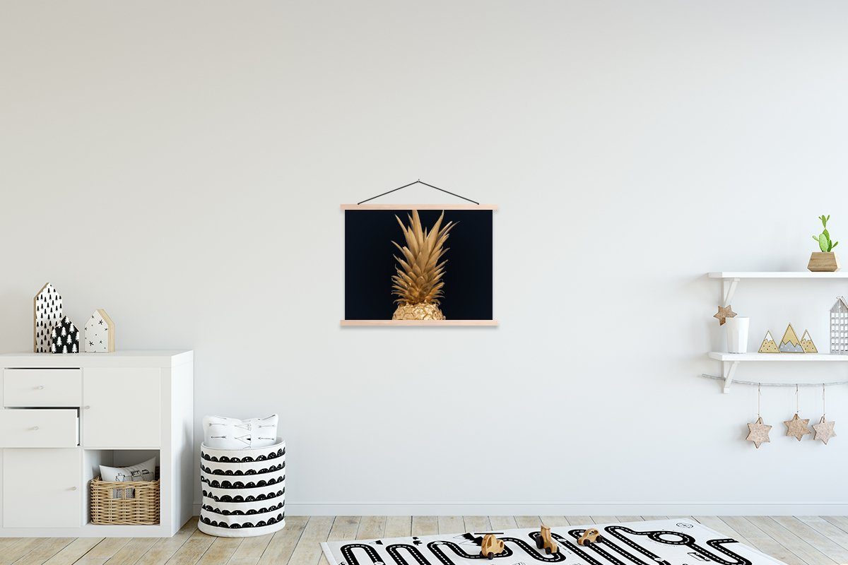 MuchoWow Poster Ananas - Gold - Farbe - Schwarz - Obst - Luxus, (1 St), Posterleiste, Textilposter für Wohnzimmer, Bilderleiste, Magnetisch braun | braun