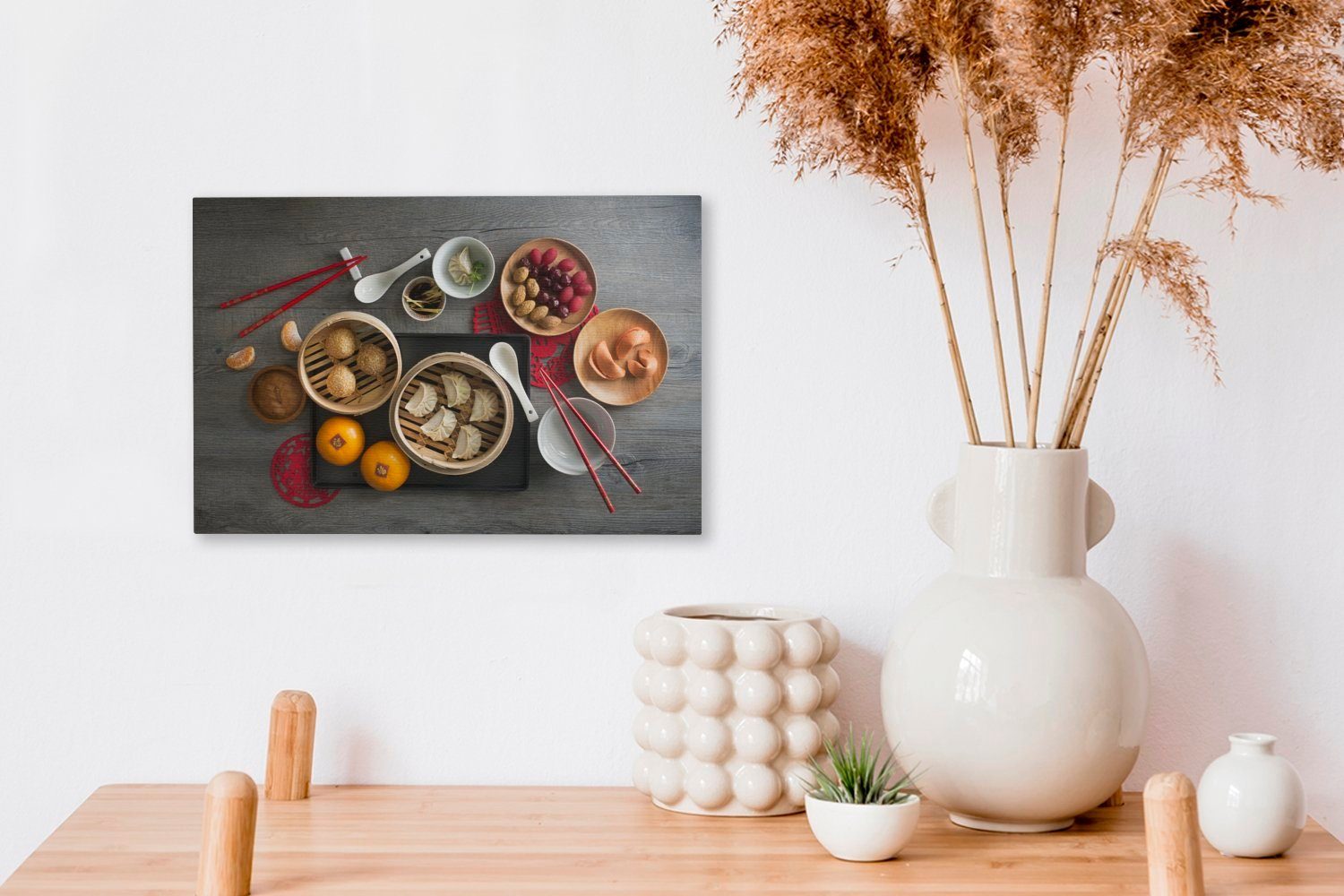 Aufhängefertig, Wanddeko, Wandbild OneMillionCanvasses® Draufsicht (1 auf Leinwandbild St), auf 30x20 chinesisches Stäbchen, Holztisch mit cm einem Leinwandbilder, Essen