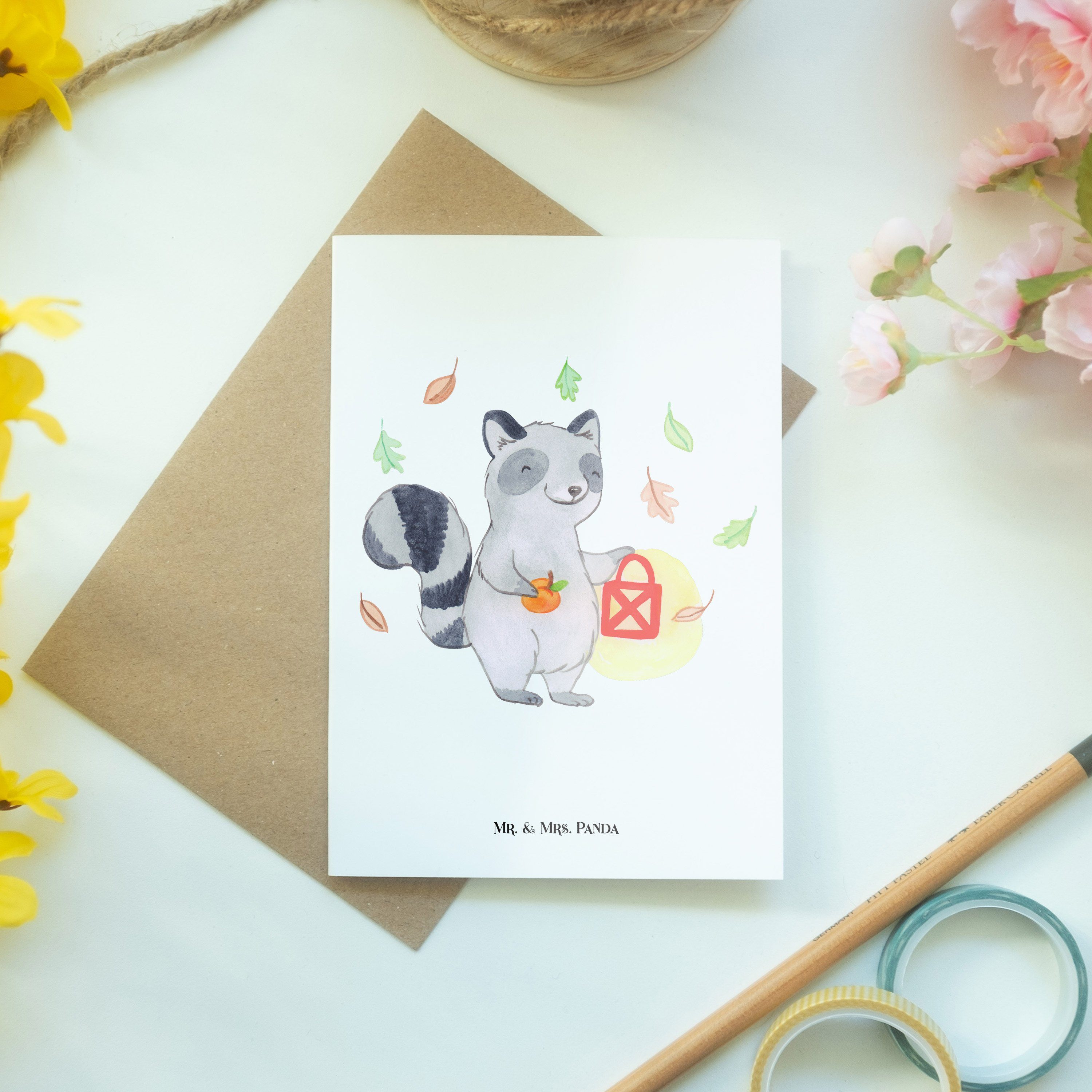 Mr. & gibt's - sa sonst Laterne Mrs. Grußkarte - Dekoration, Panda Waschbär Süßes Weiß Geschenk