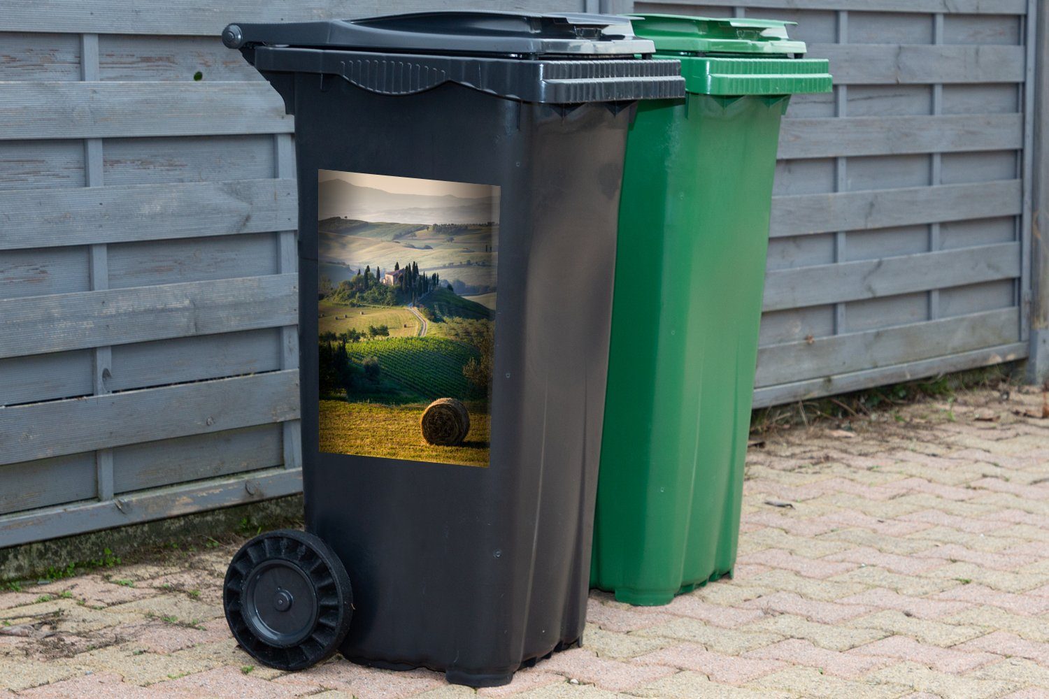 (1 Abfalbehälter Mülltonne, St), Container, Wandsticker - Toskana Sticker, Grün Mülleimer-aufkleber, MuchoWow - Landschaft
