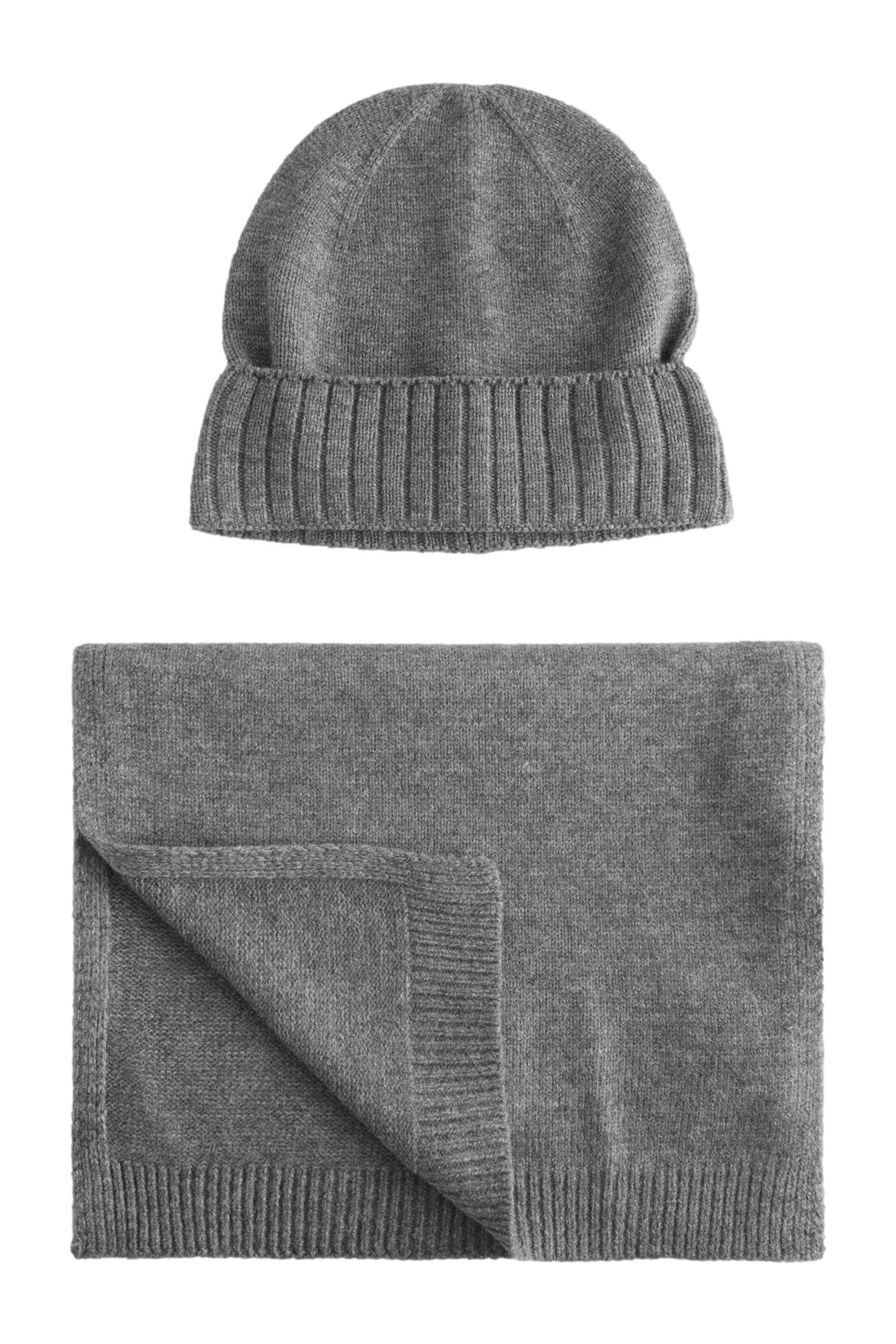 Beanie Schal und Beaniemütze im Set