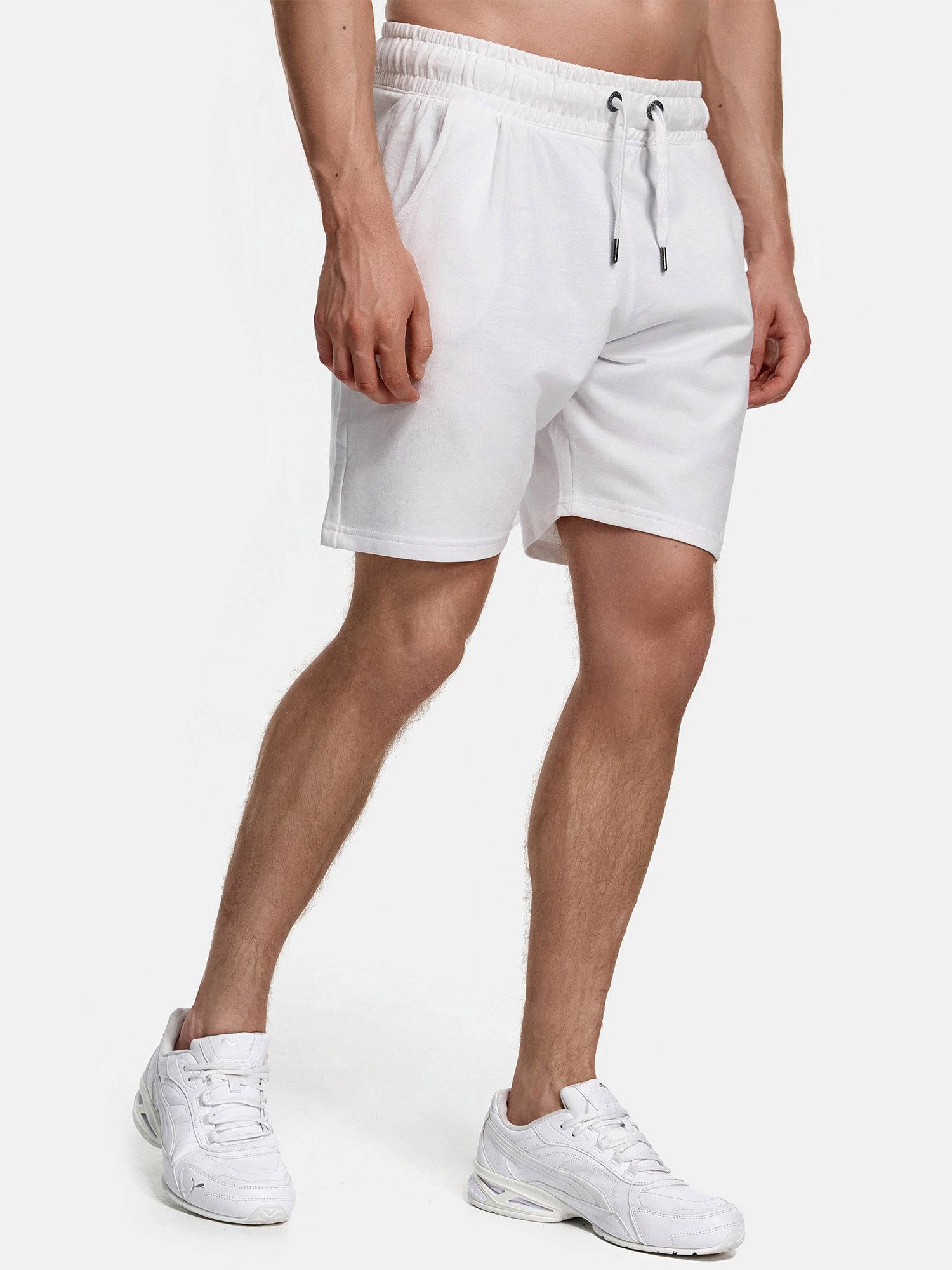Tazzio Sweatshorts 17600 moderne & zeitlose kurze Hose