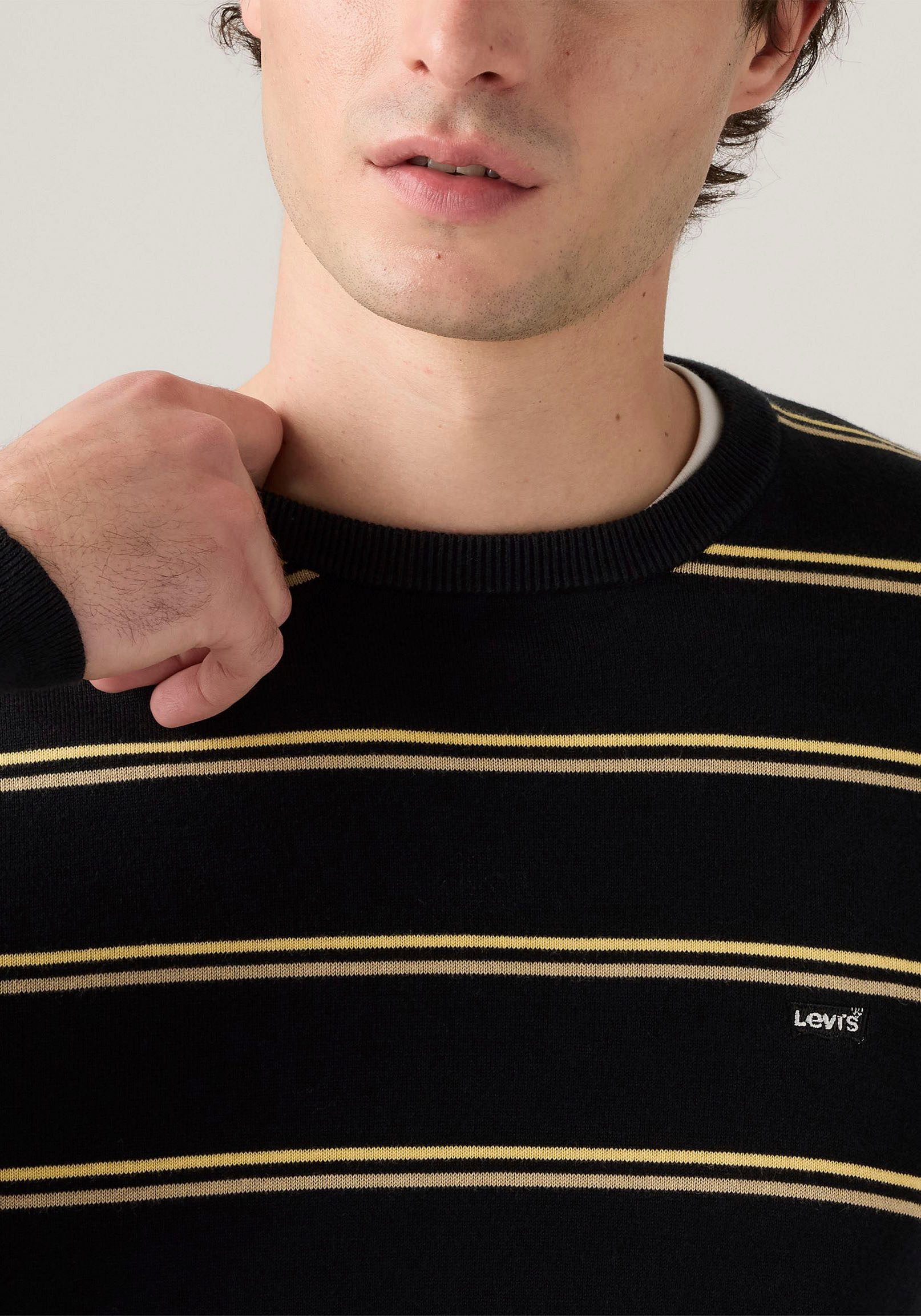 Levi's® Rundhalspullover Formstabiler Feinstrick dank Elasthan