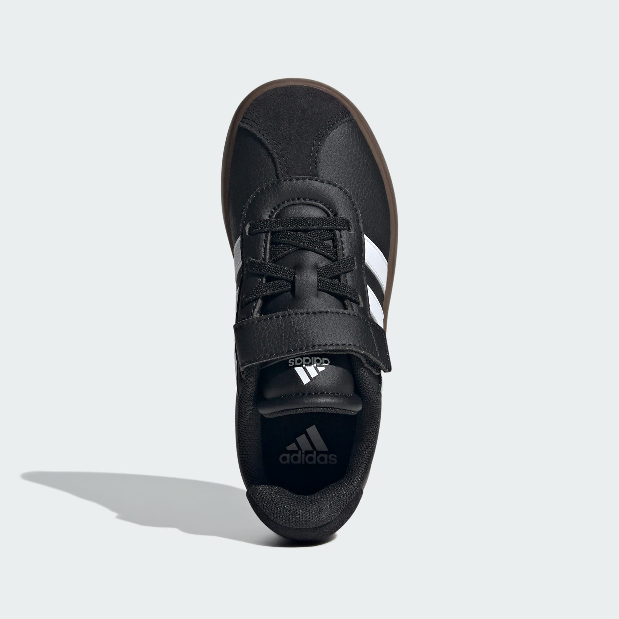 Core Black / Cloud White / Core Black