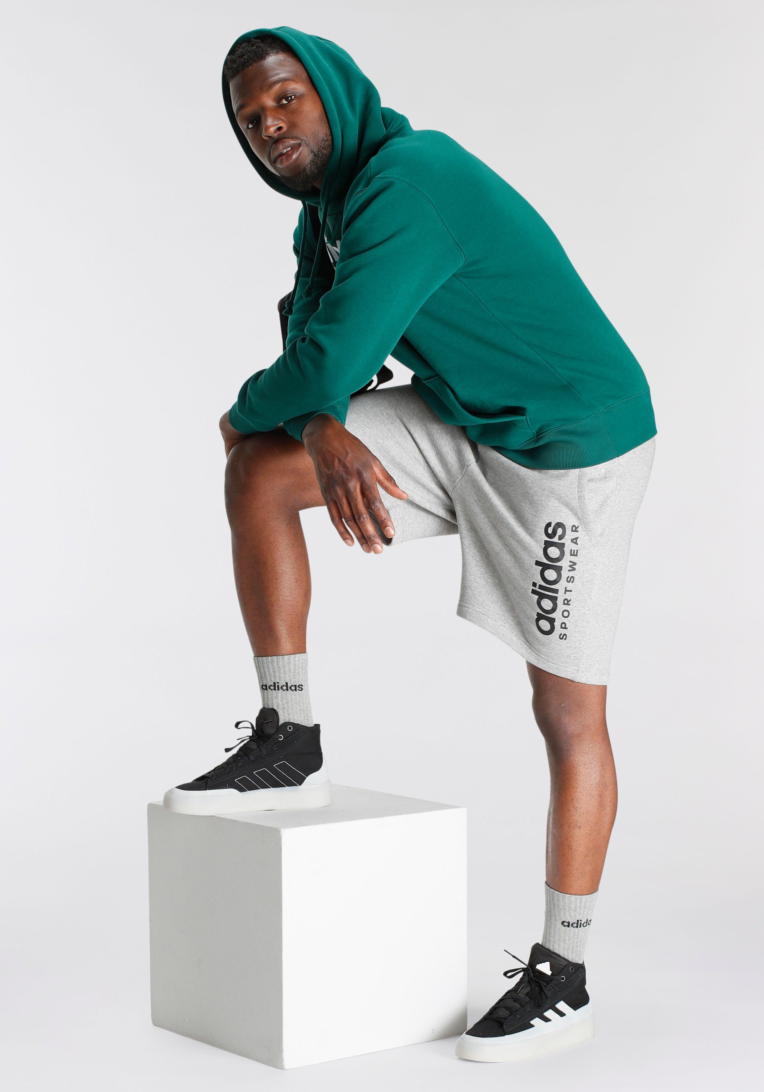 adidas Sportswear FLEECE Green SZN ALL GRAPHIC HOODIE Kapuzensweatshirt Collegiate