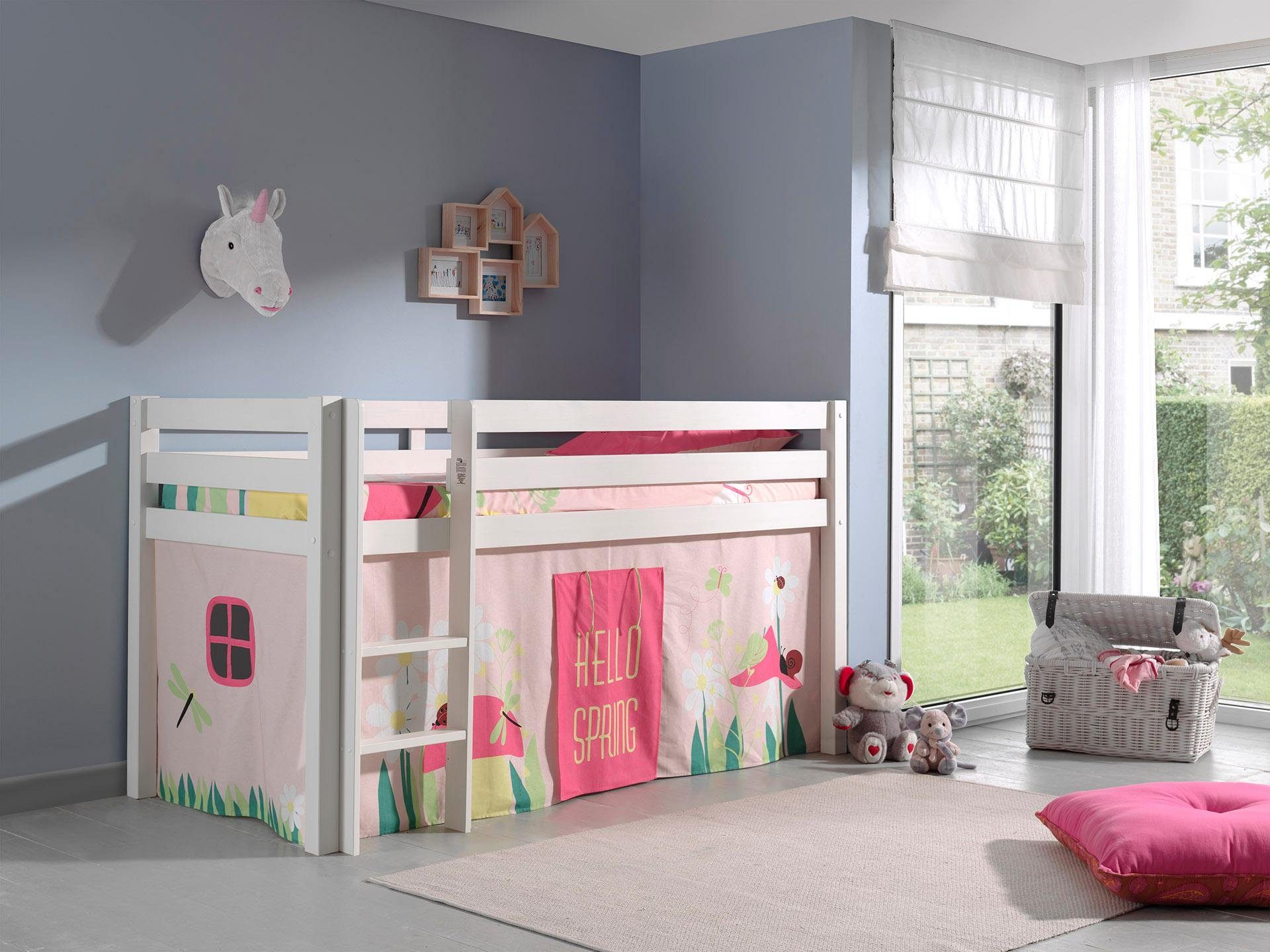 Vipack Hochbett Pino, Spielbett massiv Kiefer, stabil gebaut, 3 Korpusfarben zur Wahl (inkl. Rolllattenrost, Leiter und Absturzschutz, mit oder ohne Rutsche) Textil-Set "Spring", inkl. Vorhang, mit oder ohne Tunnel