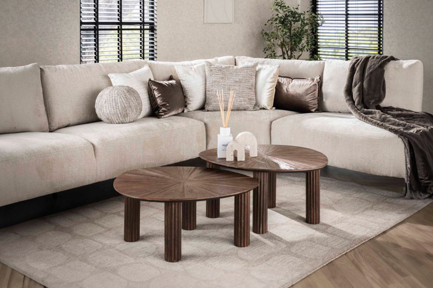 KAWOLA Couchtisch INKA (Set, 2-St), Teakholz braun dreieckig