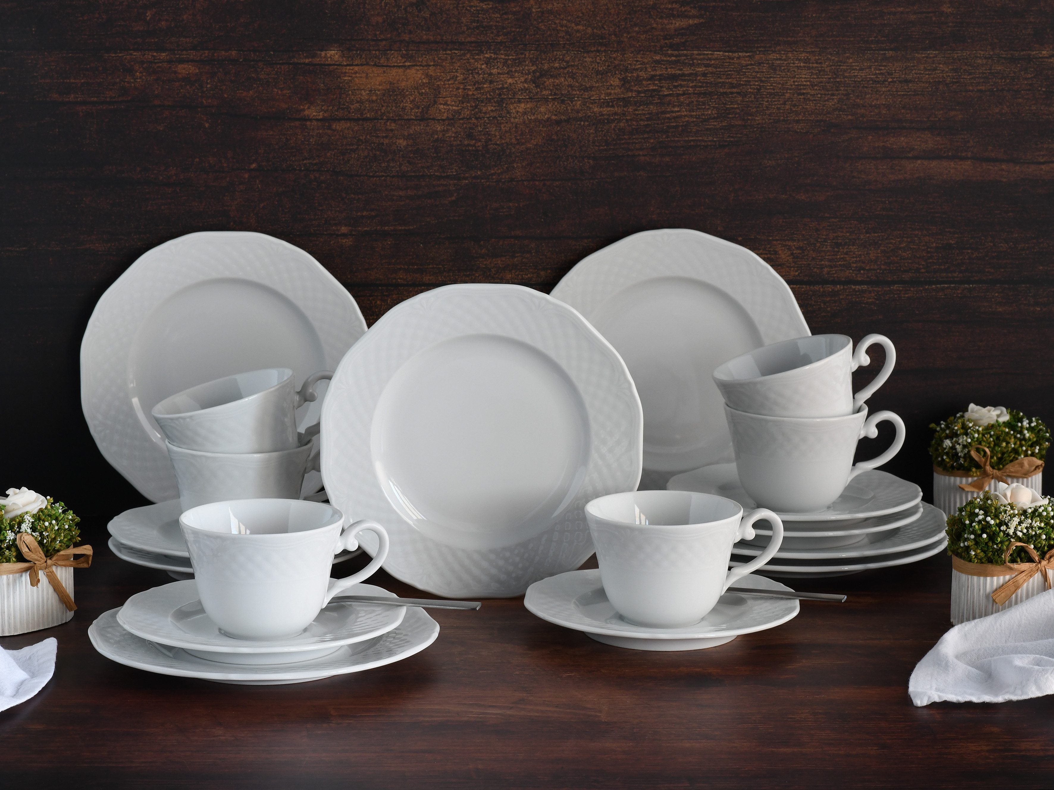 CreaTable Kaffeeservice Arianne Weiss, Service 18-tlg. (18-tlg), 6 Personen, Porzellan, Klassisch, Zeitlos