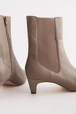 Next Chelsea-Stiefeletten mit geformter Spitze Chelseaboots (1-tlg)