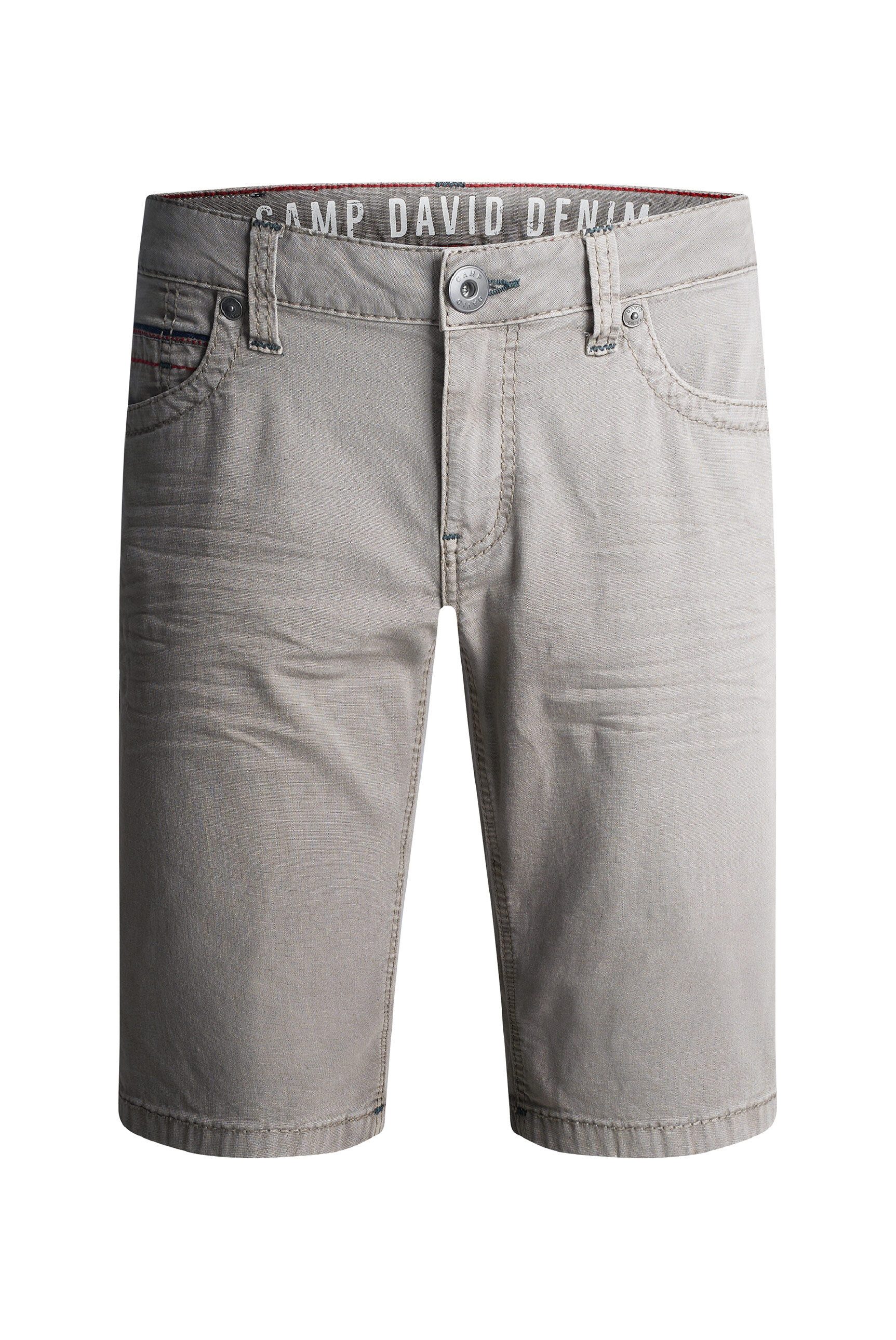 CAMP DAVID Jeansshorts mit geknöpften Klappentaschen am Gesäß
