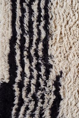 Wollteppich Watilda, carla&marge, Läufer (100 % Wolle), 250x80cm, weiß mit schwarzen Streifen, kuscheliger Hochflor, Teppich, Höhe: 40 mm, geeignet für Flur, Schlafzimmer und Wohnzimmer