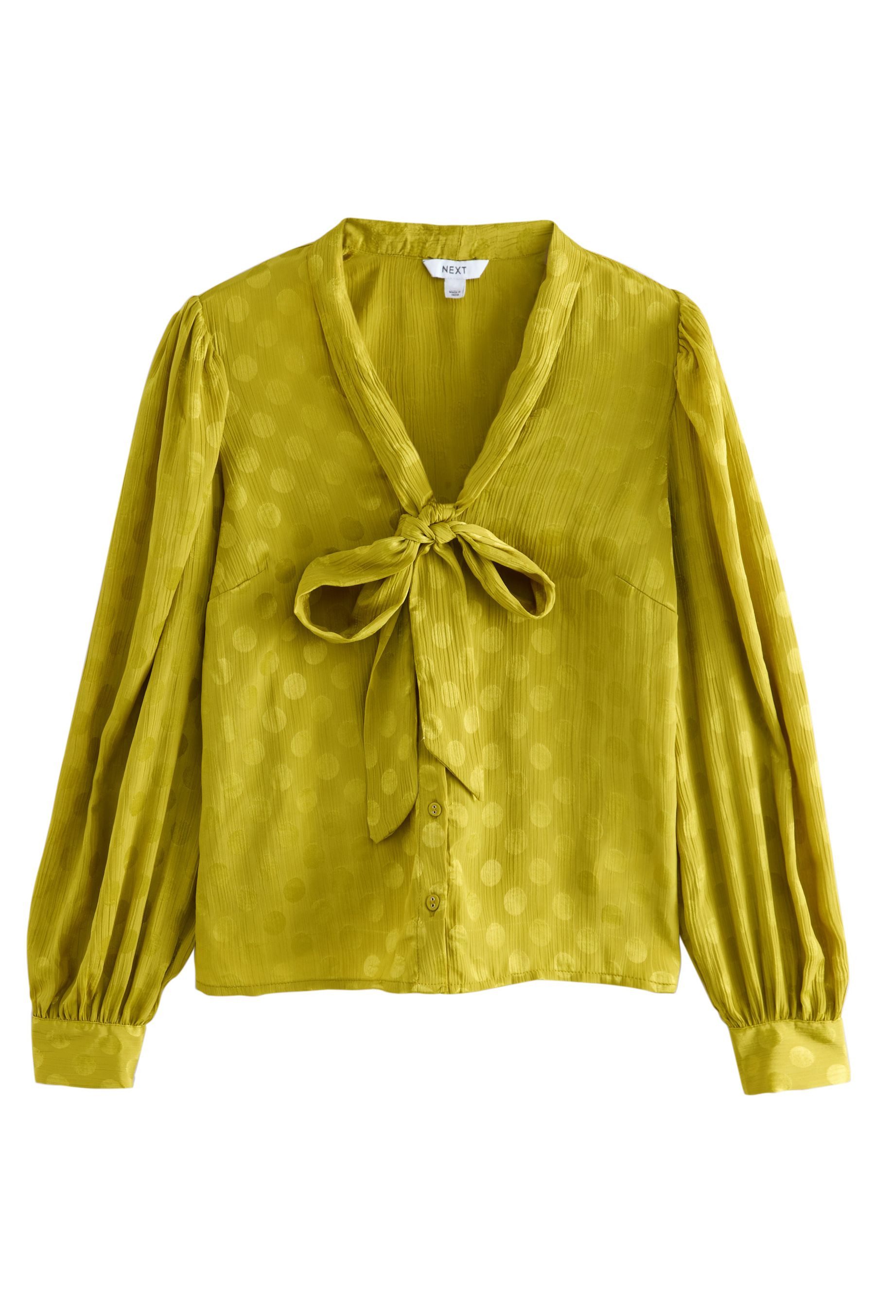 Next Blusenshirt Satin-Bluse mit Bindeausschnitt und Pünktchen (1-tlg) günstig online kaufen