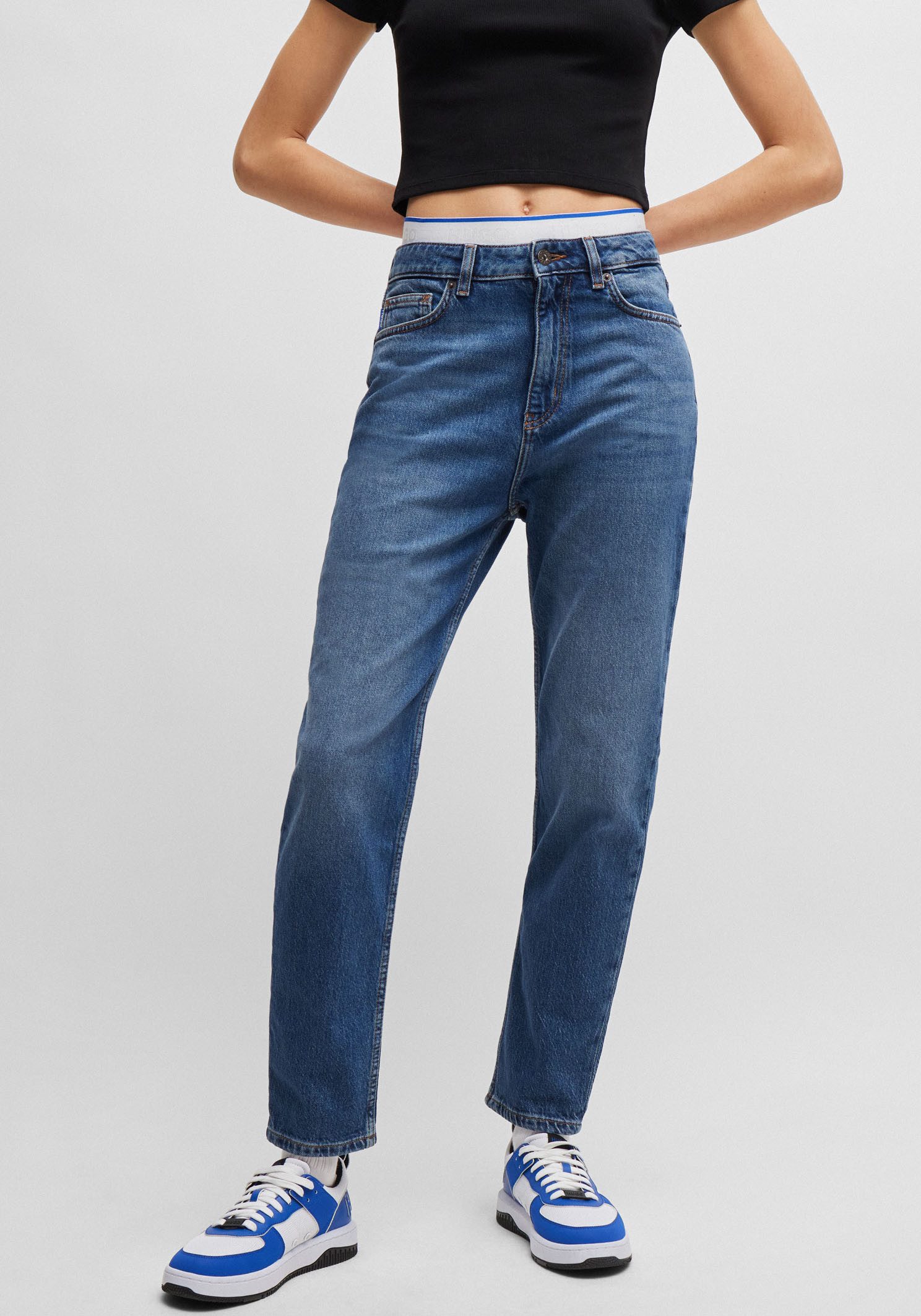 HUGO Mom-Jeans Noe Straight Fit Jeans mit hoher Leibhöhe