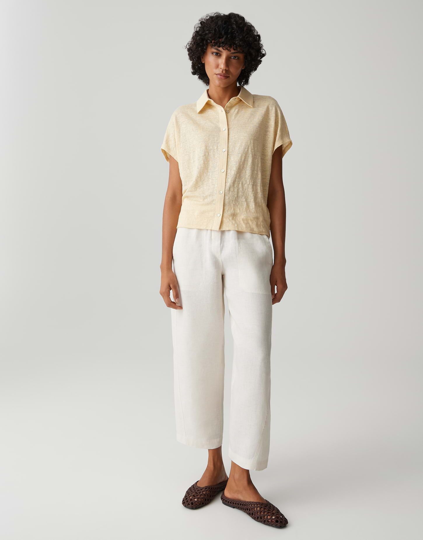 OPUS Kurzarmshirt Samoha aus Jersey mit Leinenstruktur Der überschnittene Arm sorgt für eine relaxte Silhouette – Bild 5 von 5