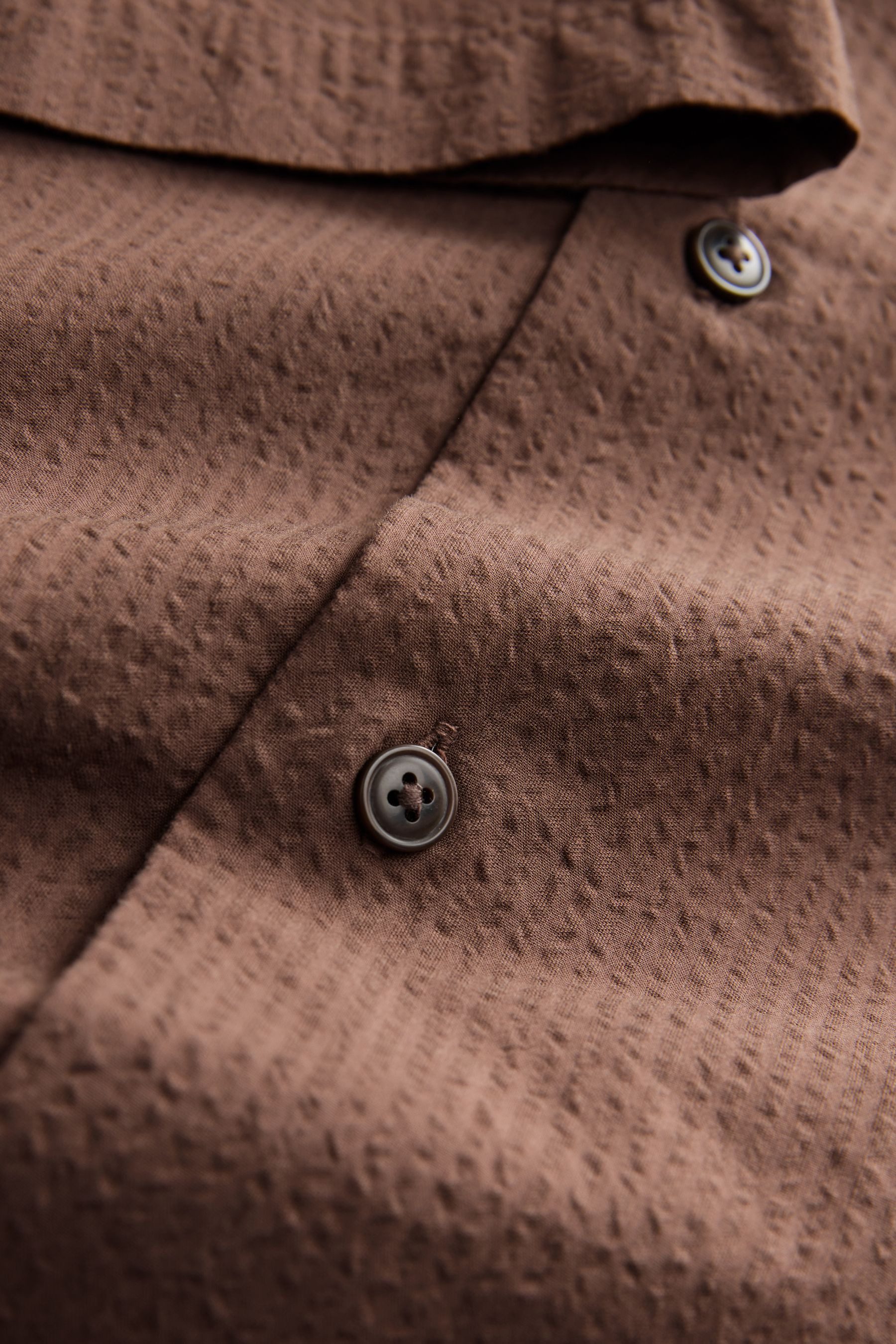 Next Kurzarmhemd EDIT Kurzärmeliges, kastiges Seersuckerhemd (1-tlg) günstig online kaufen