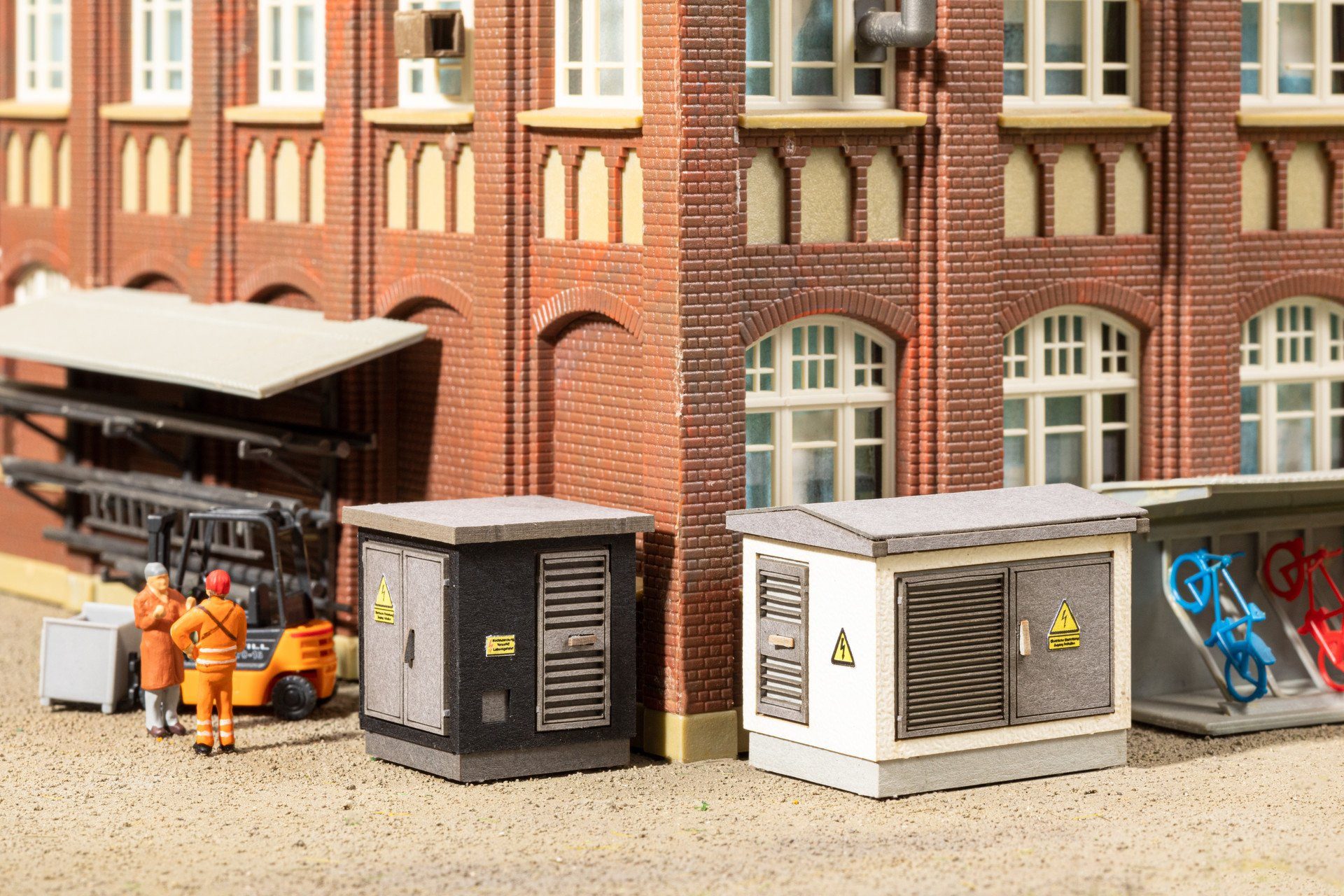 Modelleisenbahn-Gebäude Transformator-Stationen, H0 Laser-Cut Minis für de