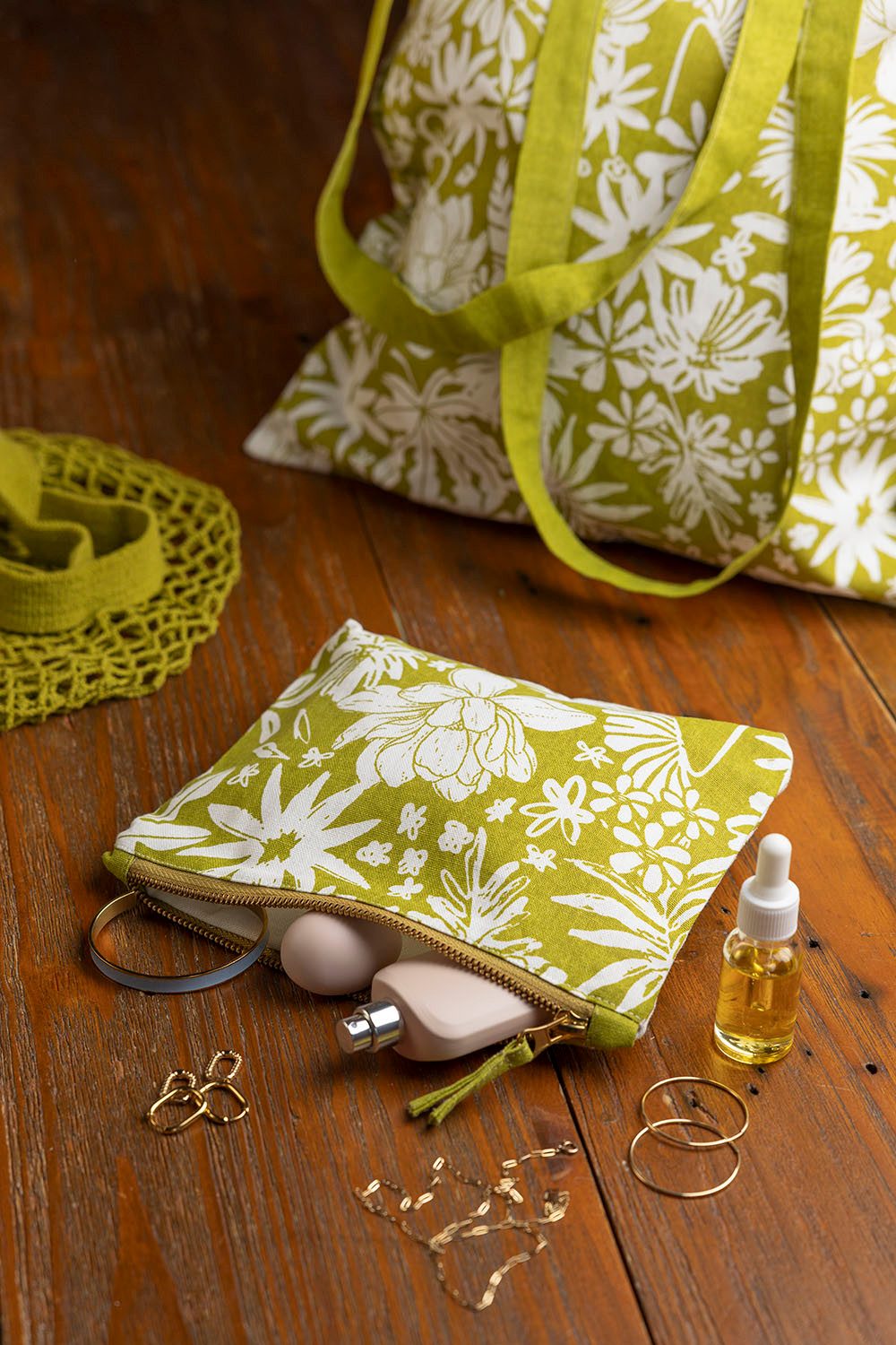 Tranquillo Kosmetiktasche Kosmetiktasche BLOSSOM CHARM, Kosmetiktasche aus GOTS-zertifizierter Biobaumwolle