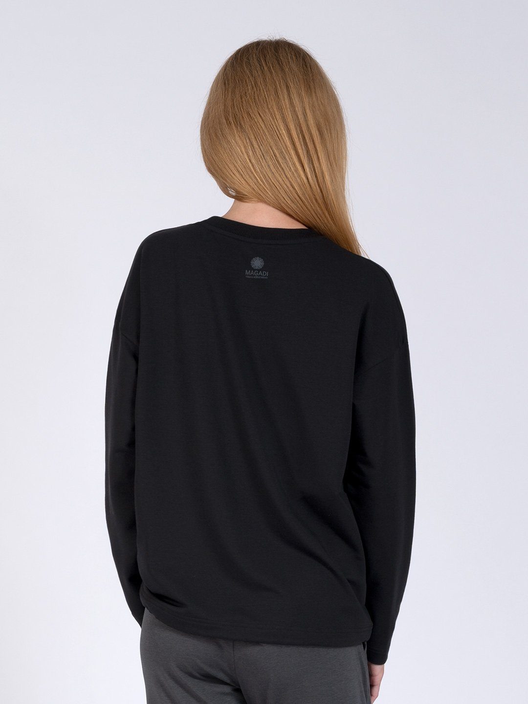 Magadi weichem schwarz Relax aus Gigi Shirt Yoga Naturmaterial &