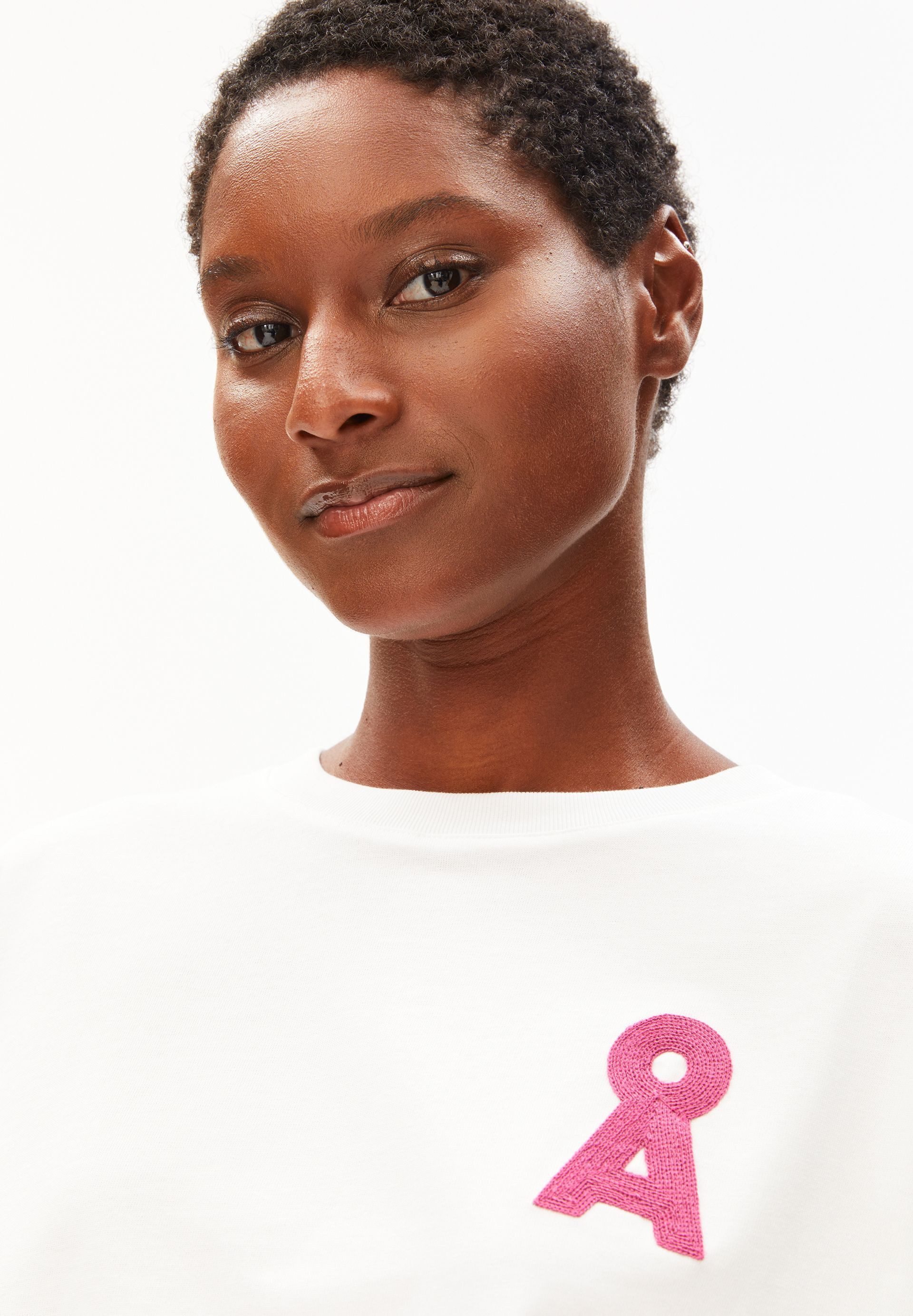 Armedangels T-Shirt ALBERTARAA T-Shirt aus recyceltem Baumwoll Mix Loose Fit