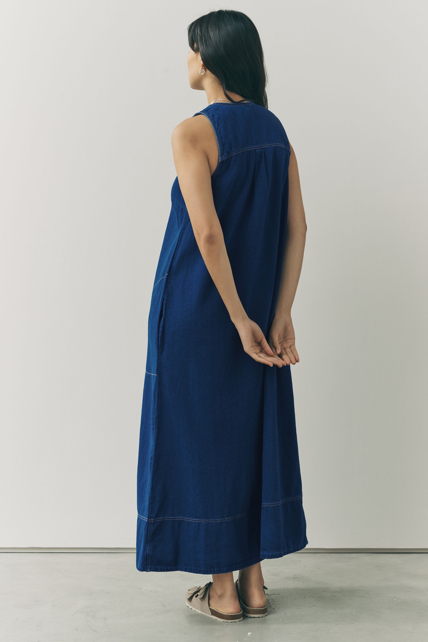 Next Maxikleid Ärmelloses Maxikleid mit V-Ausschnitt günstig online kaufen
