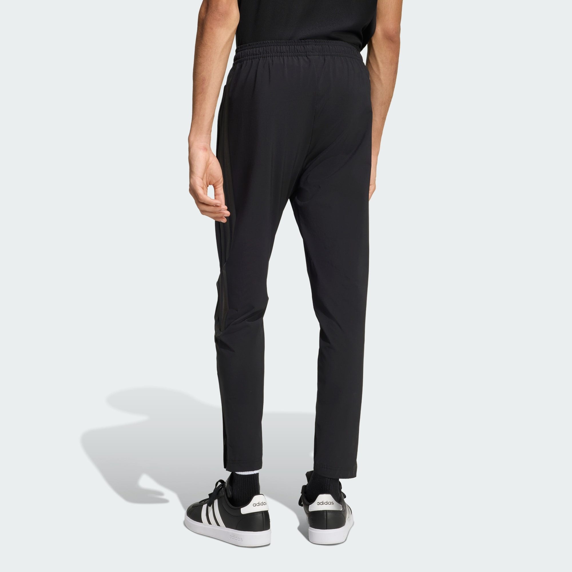 adidas Sportswear Jogginghose HOUSE OF TIRO HOSE (1-tlg)
