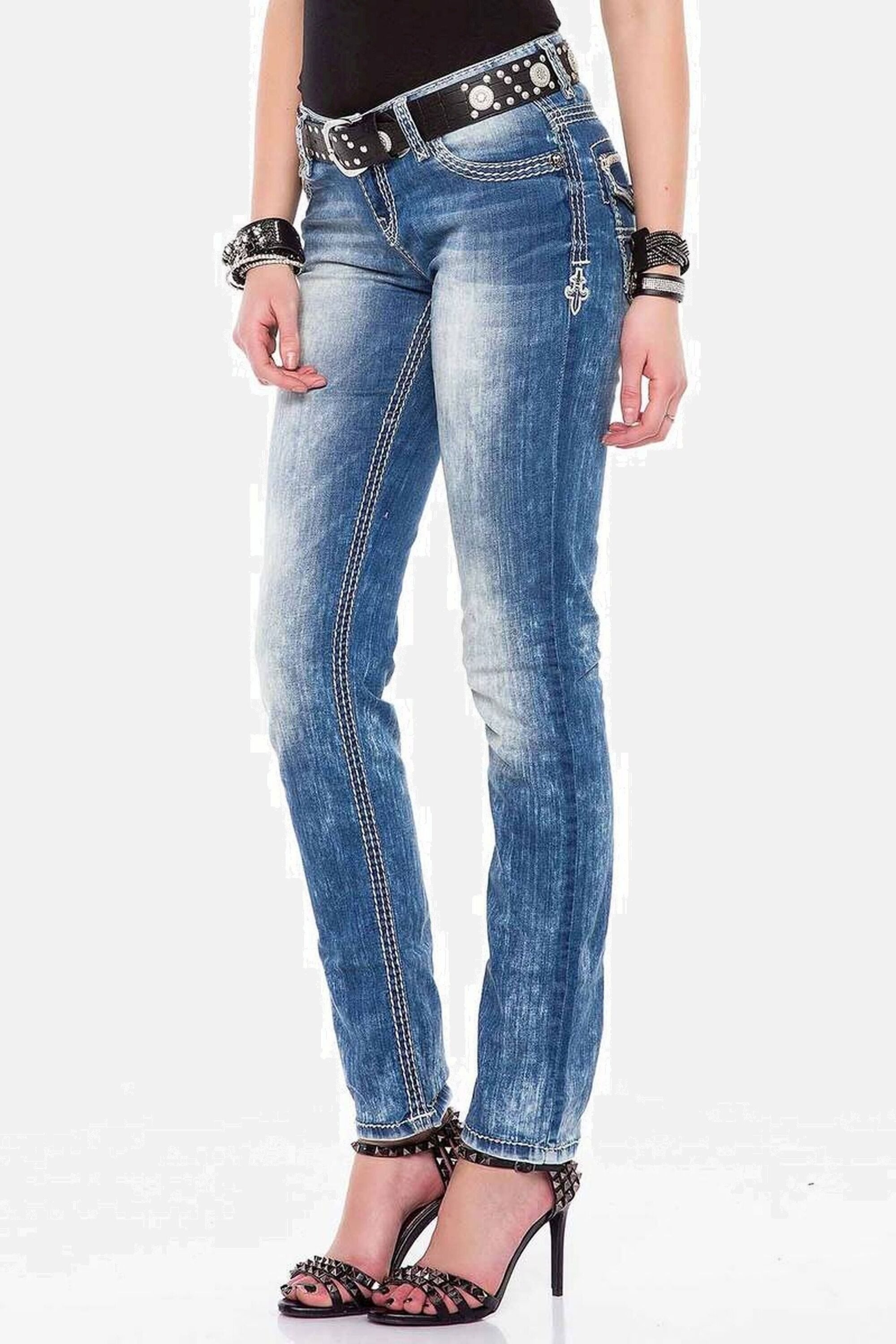 Cipo & Baxx Slim-fit-Jeans Jeans mit weißen Nähten, WD201