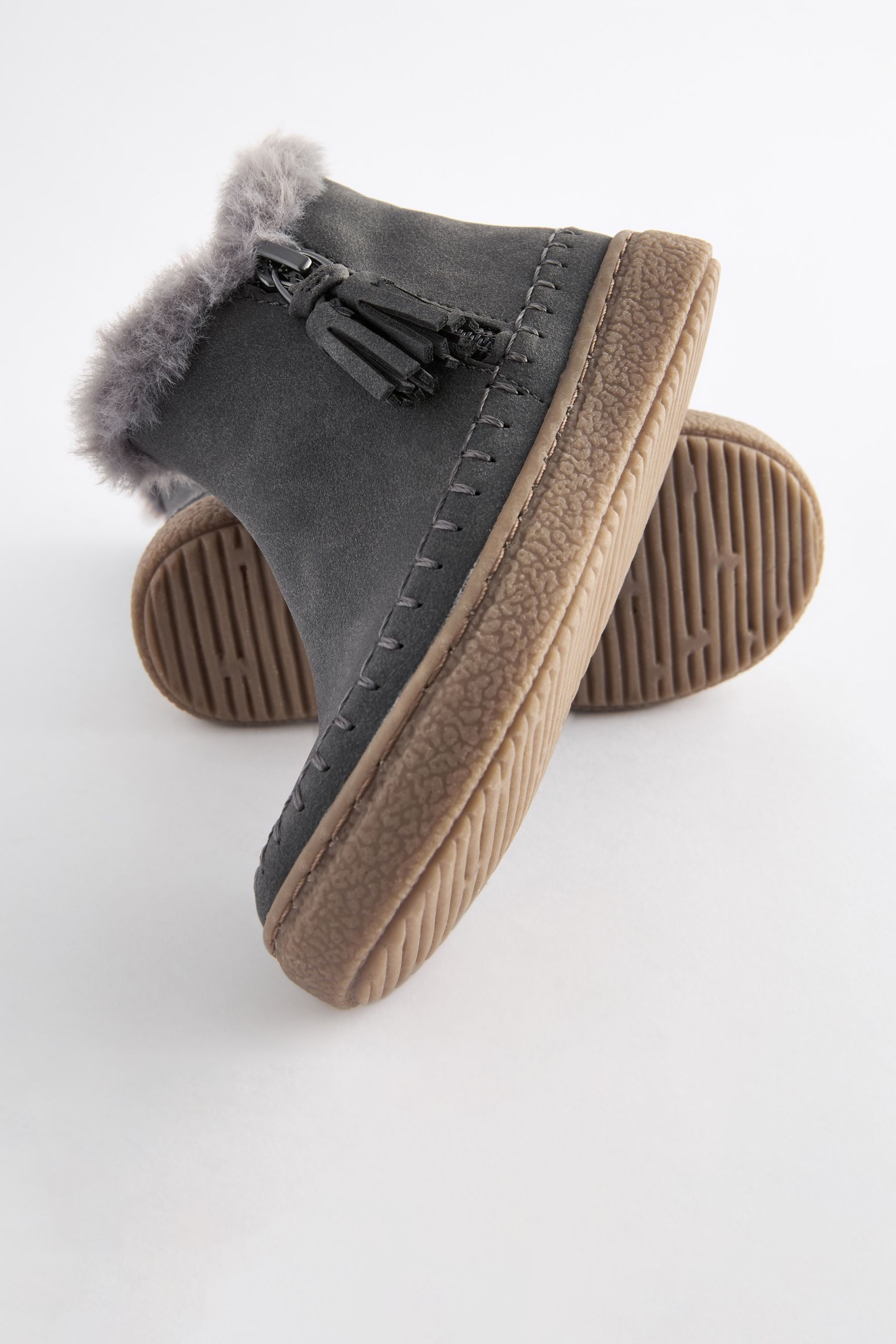 Next Stiefel mit Kunstfellfutter und Fransen Winterstiefelette (1-tlg)
