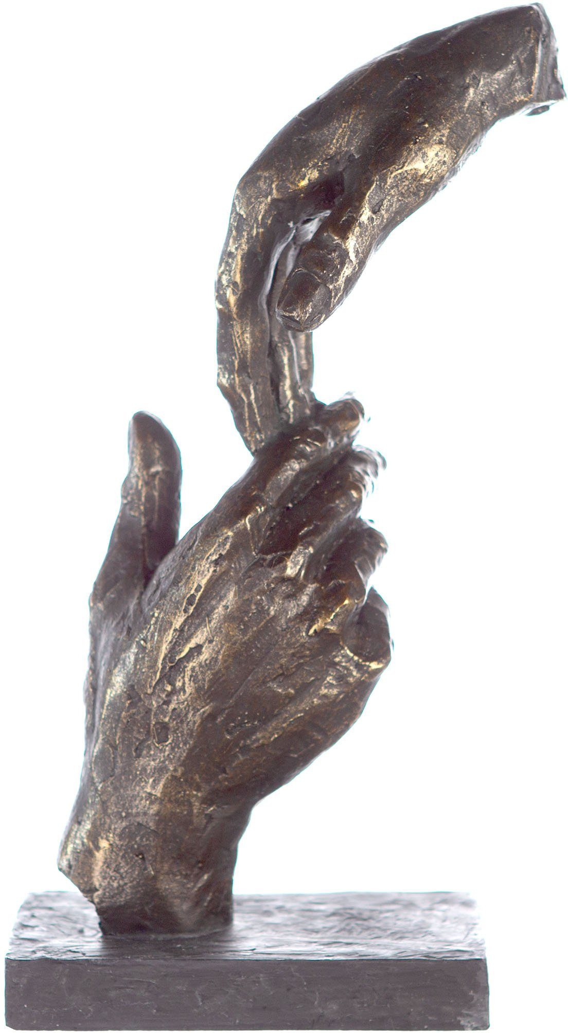 Casablanca by Gilde bronzefarben/grau Dekoobjekt, 29 Wohnzimmer St), cm, Hände, Skulptur Dekofigur Two Höhe Hands, Spruchanhänger, (1 mit