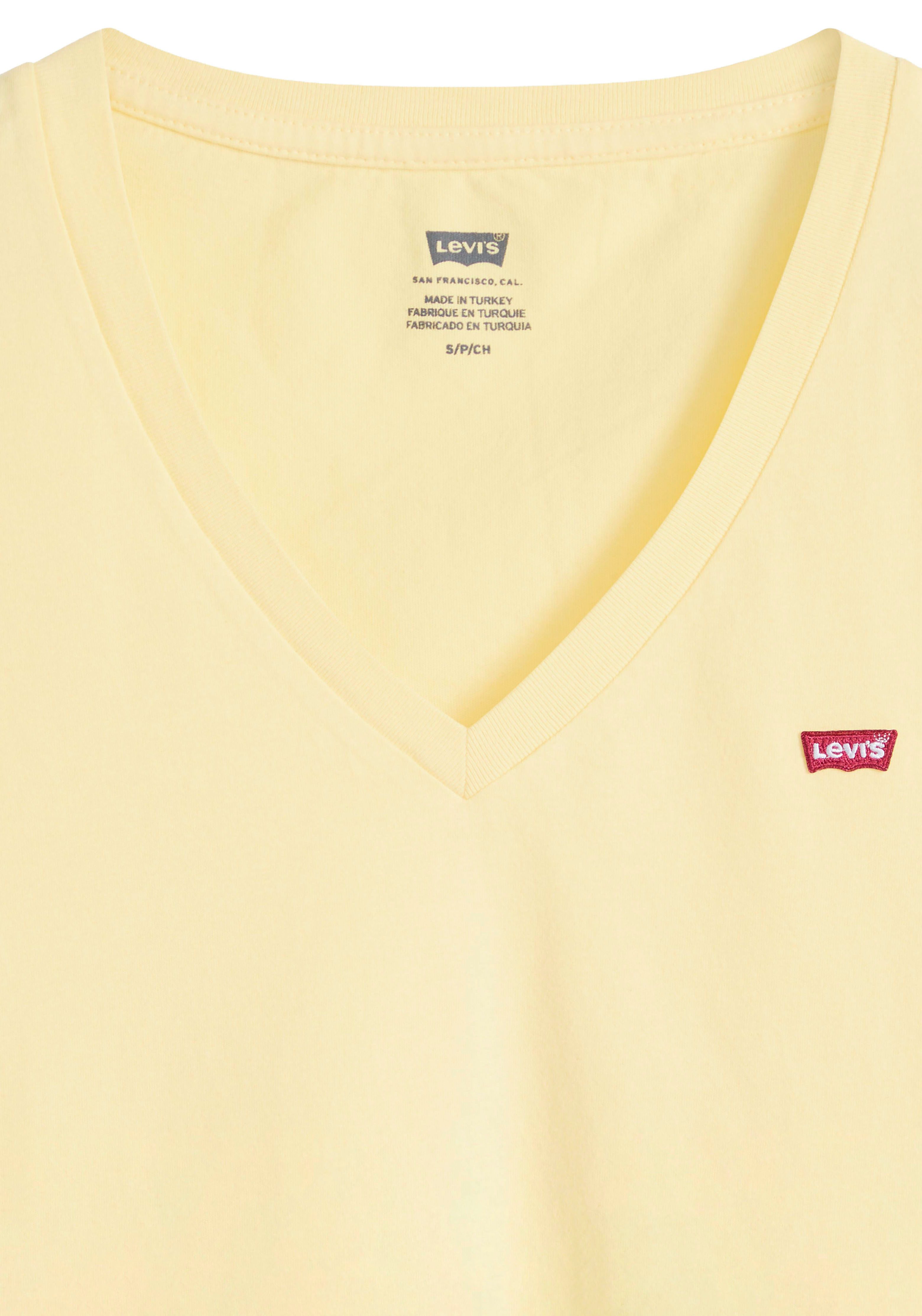 Levi's® V-Shirt Perfect Tee mit kleinem Batwing- Logo günstig online kaufen