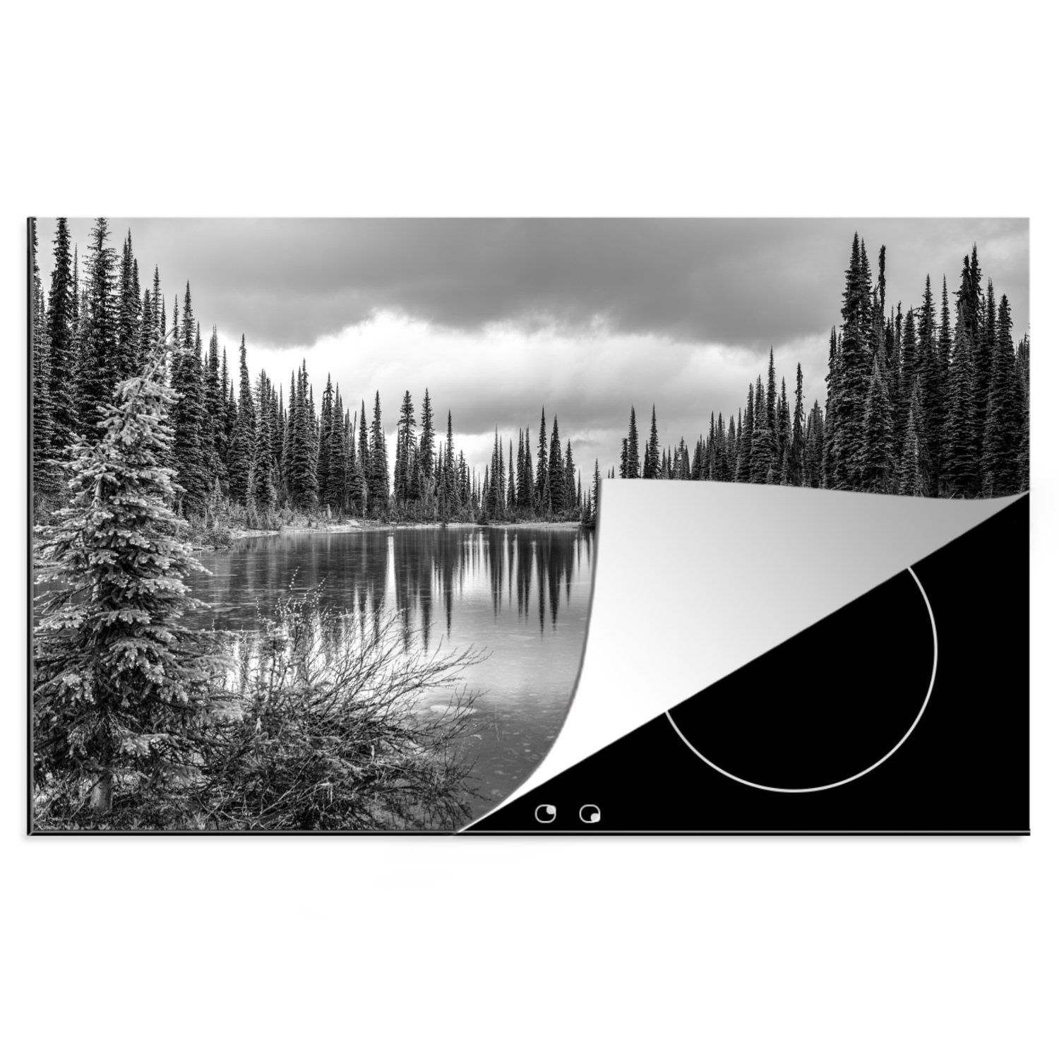 MuchoWow Herdblende-/Abdeckplatte Ein Schwarz-Weiß-Foto des kanadischen Nationalparks Mount Revelstoke, Vinyl, (1 tlg), 81x52 cm, Induktionskochfeld Schutz für die küche, Ceranfeldabdeckung