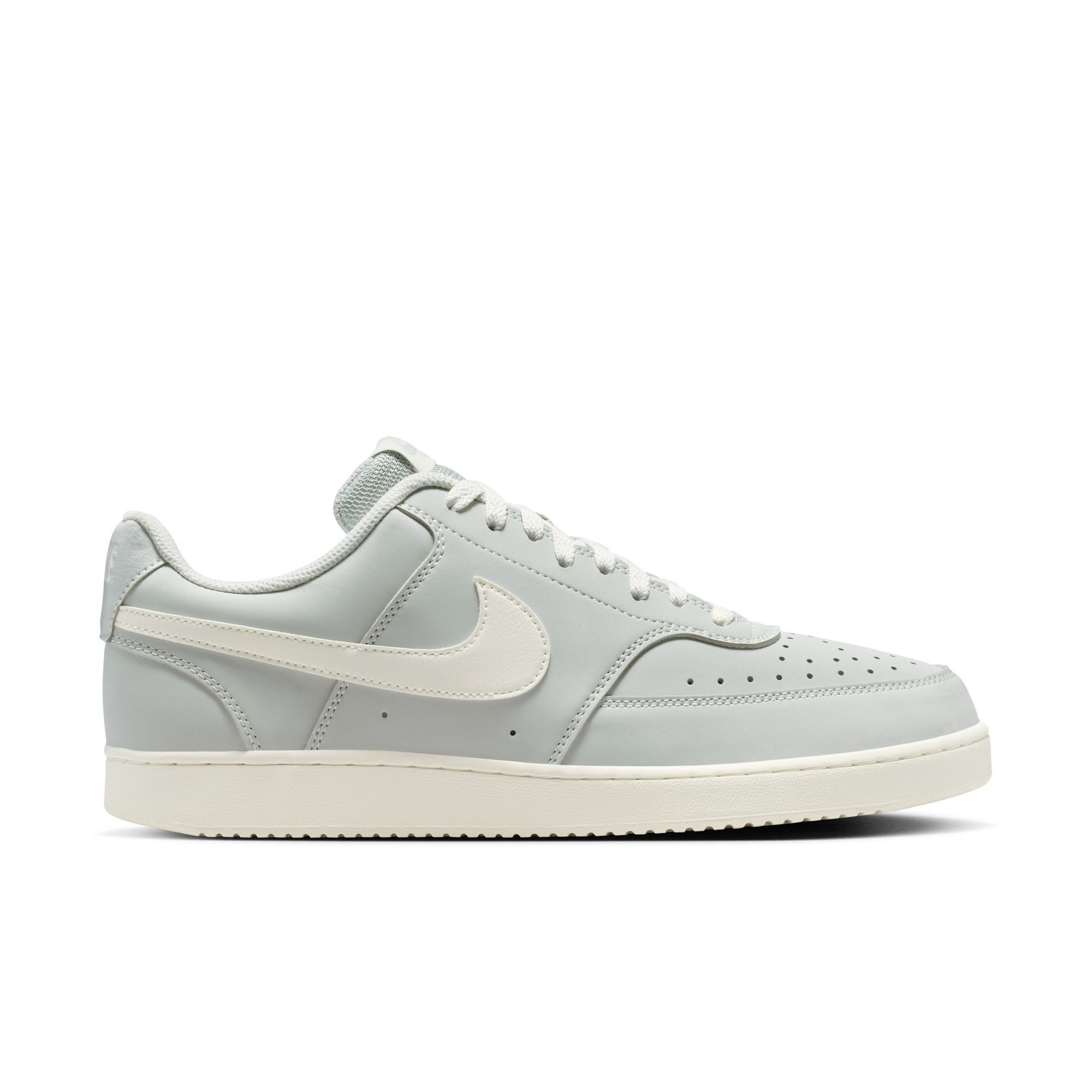 Nike Sportswear Court Vision Low Sneaker inspiriert vom Design des Nike Air Force