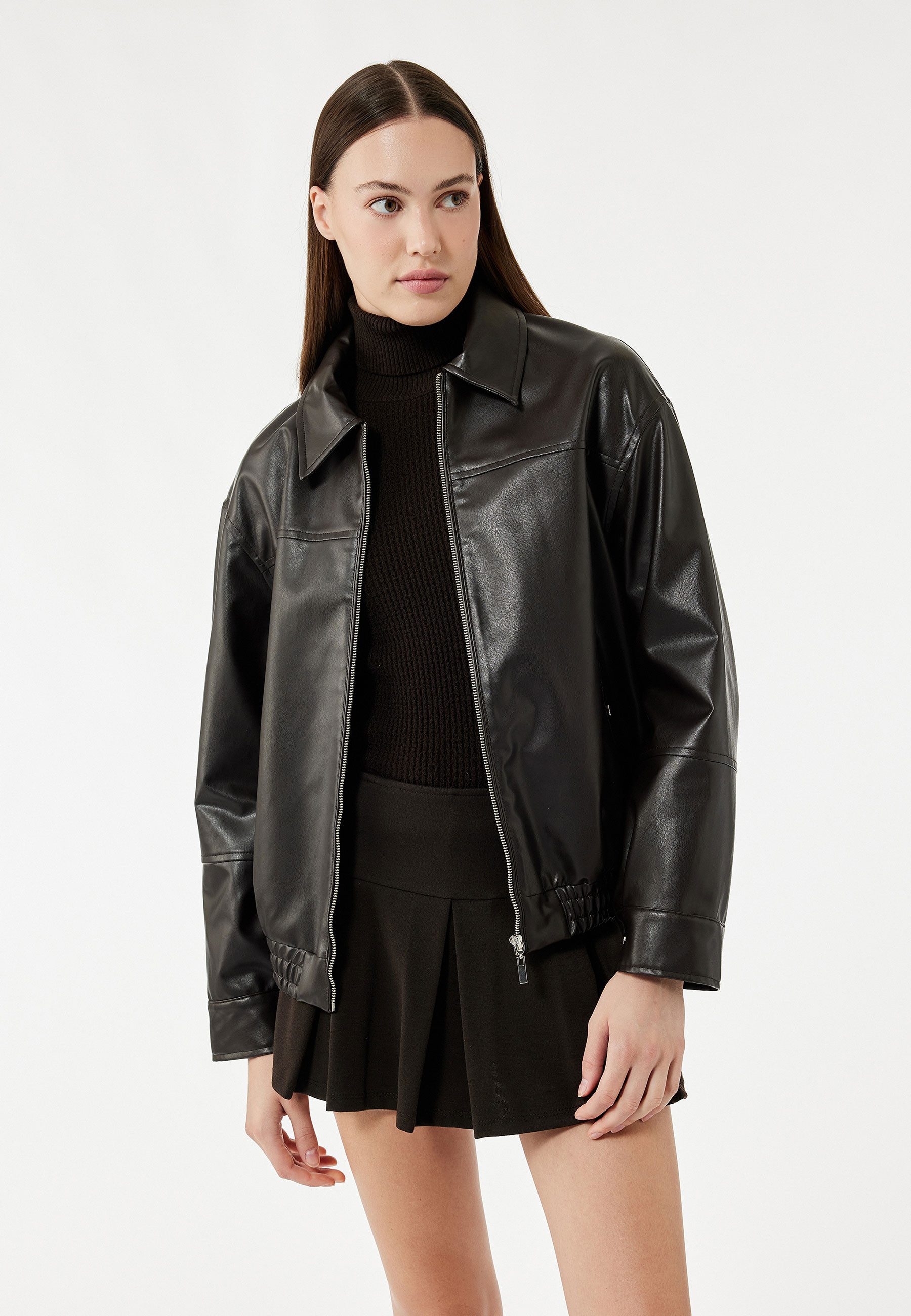 Koton Anorak Hemdkragen Mit Reißverschlussdetail Lederimitatjacke