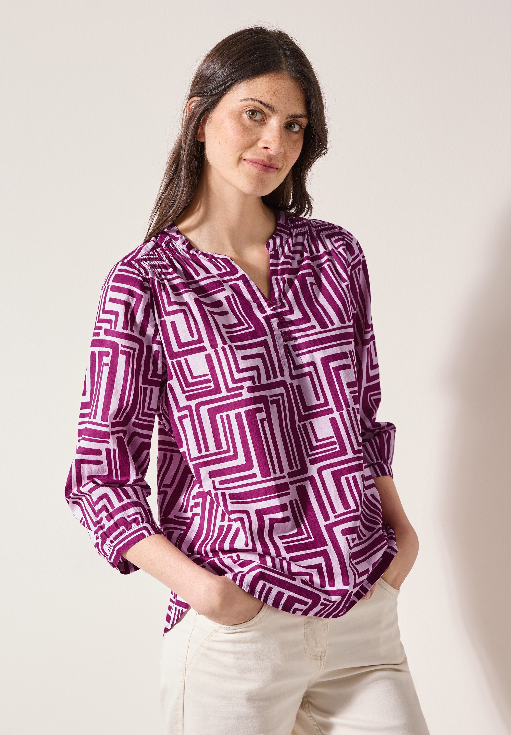 Klassische Bluse