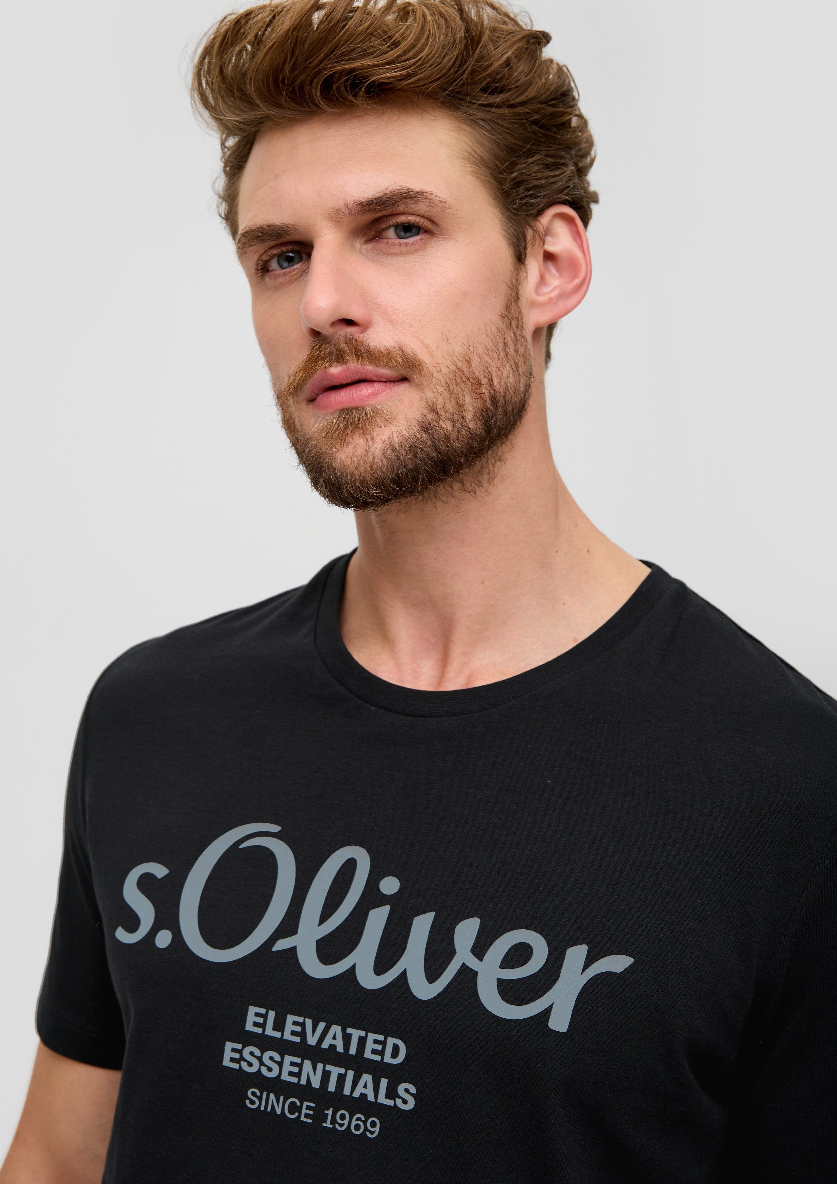sportiven Look T-Shirt black s.Oliver im