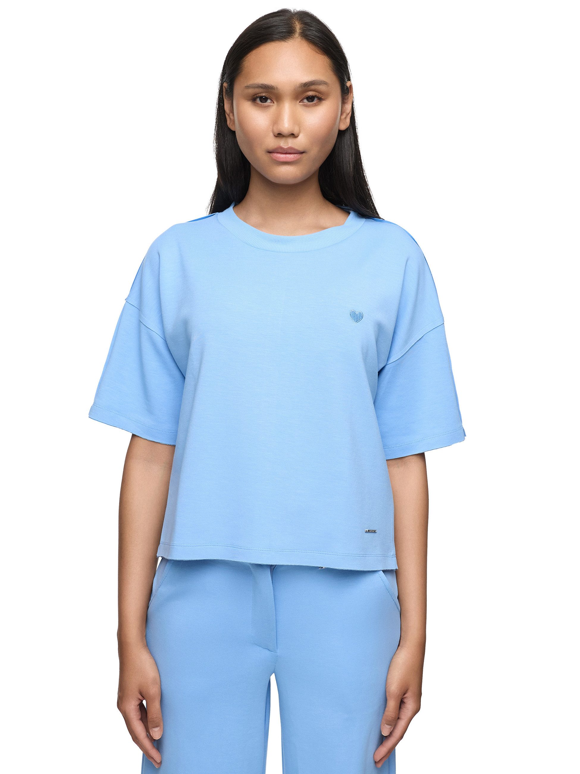 Blau