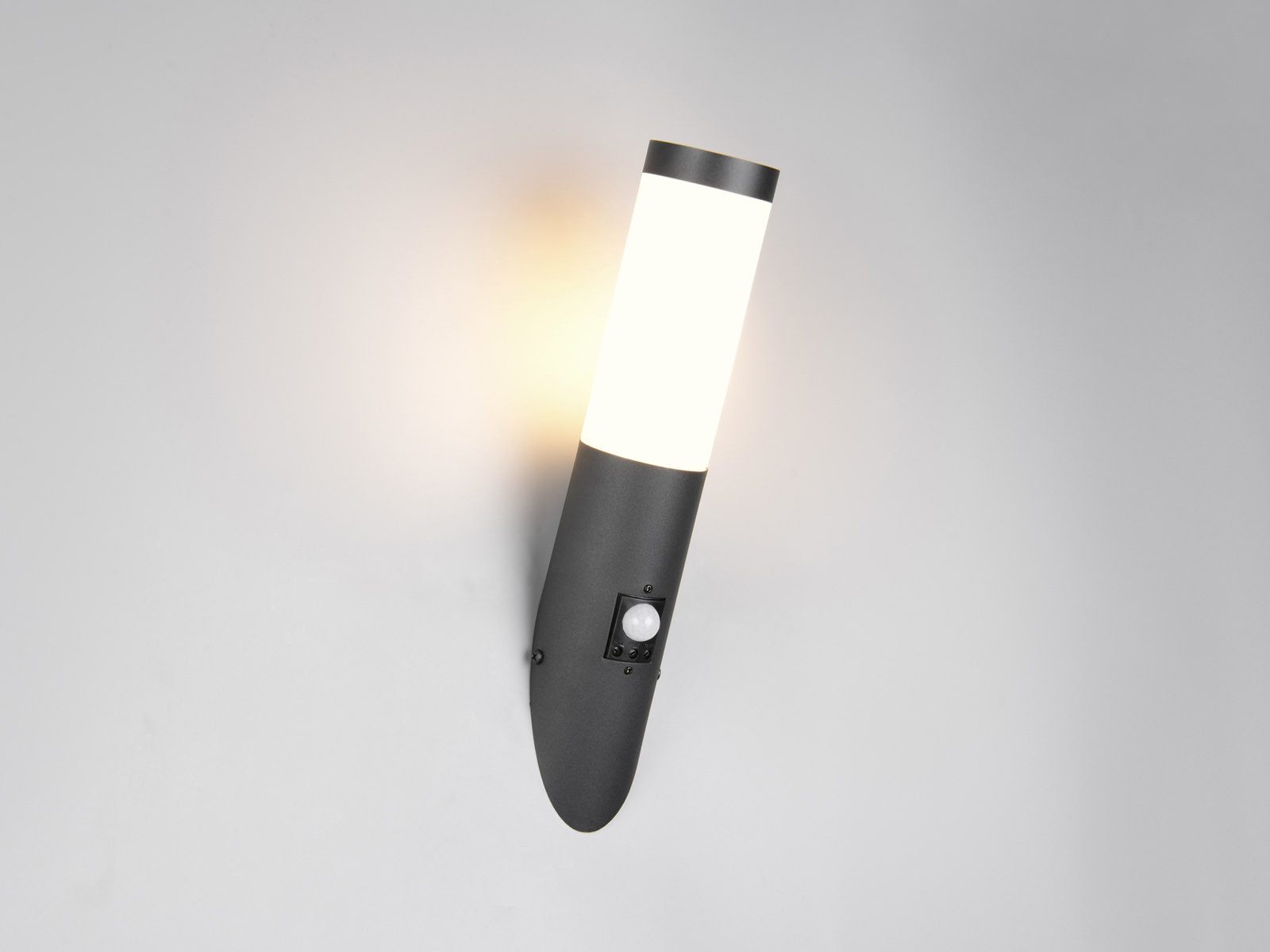TRIO Leuchten LED Außen-Wandleuchte aus Edelstahl Schwarz, Höhe 39cm, mit Bewegungsmelder, LED wechselbar, warmweiß, Haus-beleuchtung Einfahrt Haus-wand Außen-leuchte mit Bewegungssensor