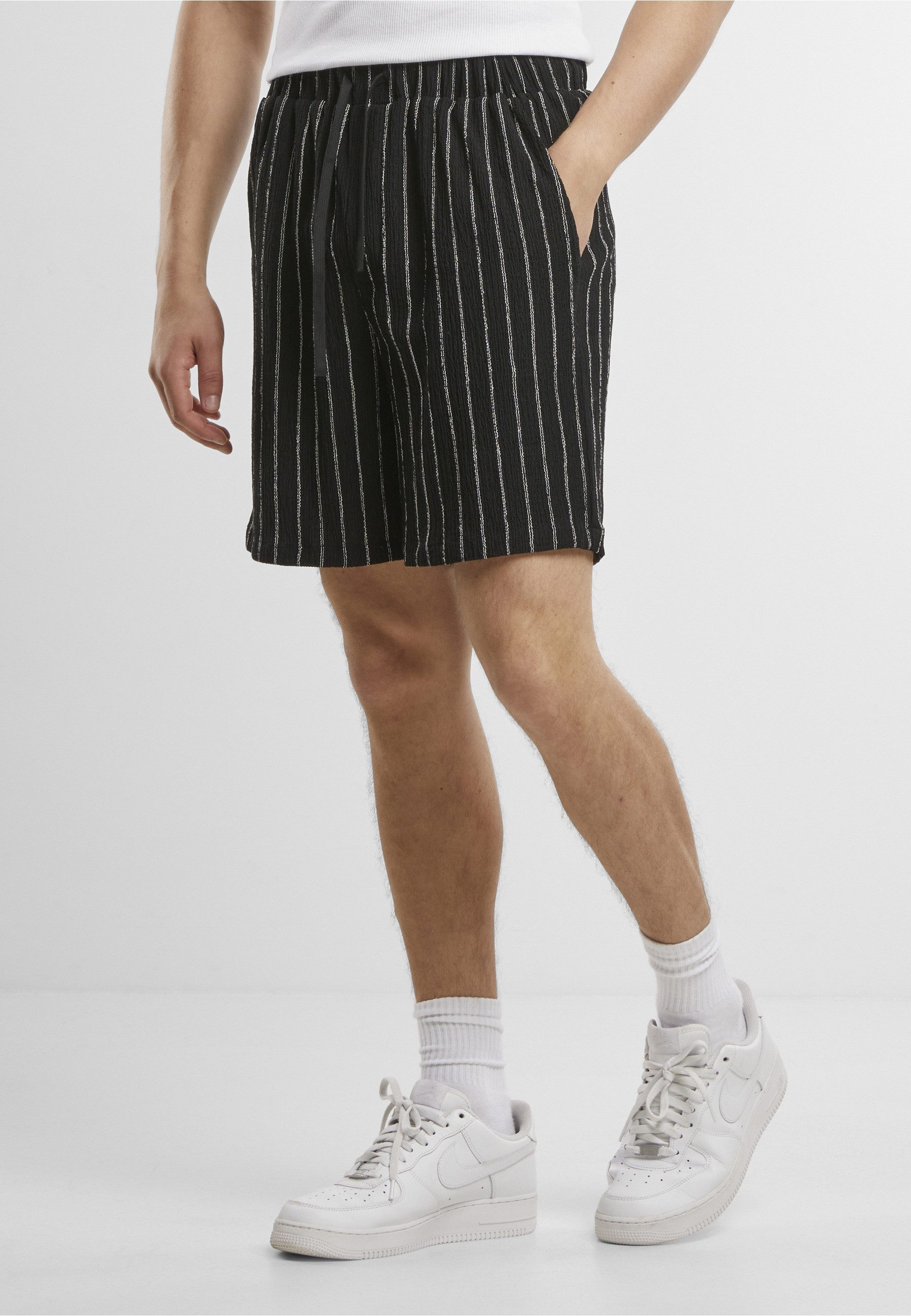 URBAN CLASSICS Shorts Urban Classics Striped Crinkle Resort Shorts (1-tlg)