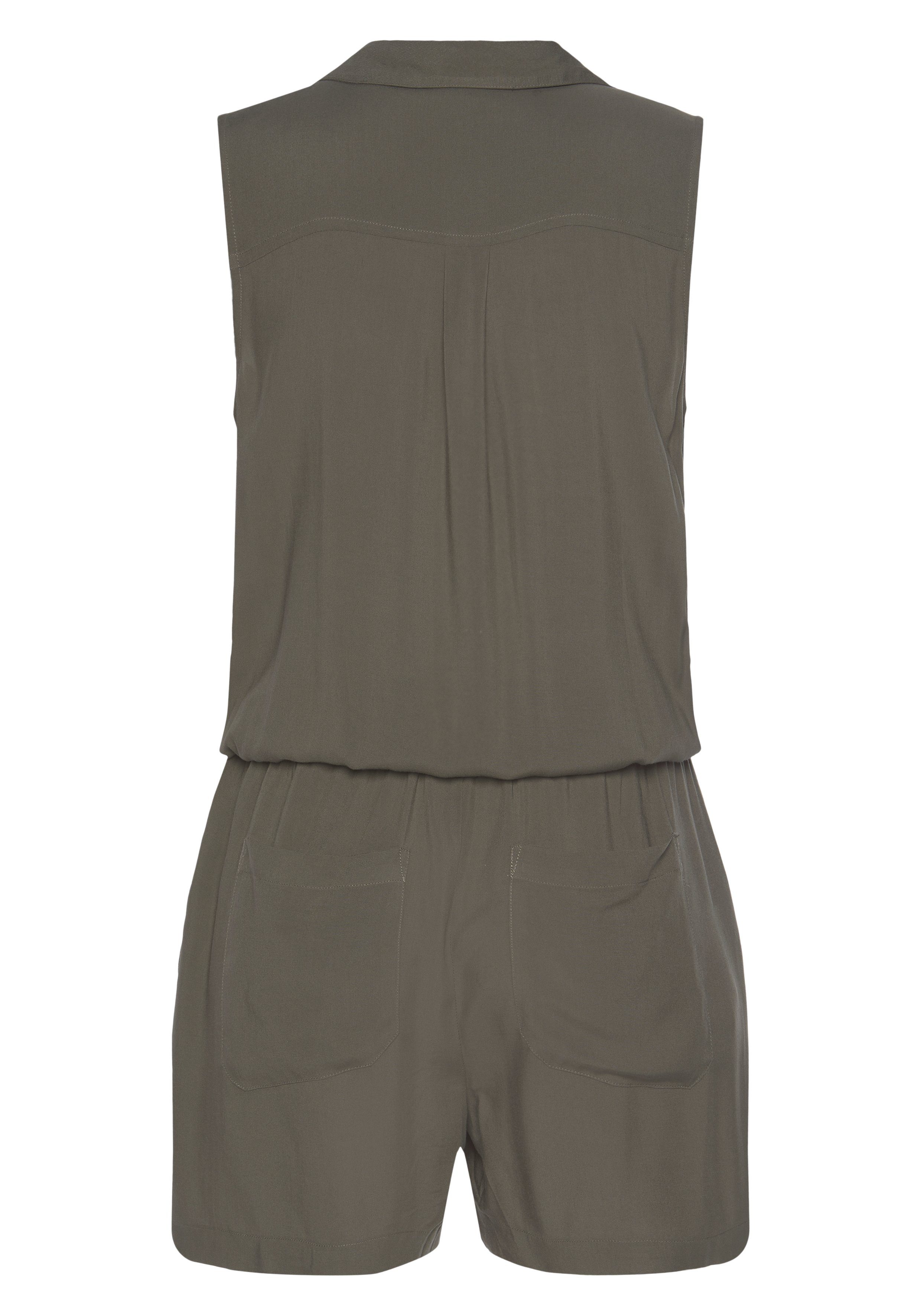 LASCANA Kurzoverall aus gewebter Viskose, ärmelloser Jumpsuit mit Hemdblusenkragen