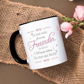 GRAVURZEILE Tasse mit Spruch - Du bist mehr als nur eine Freundin - Herzliches Geschenk, aus Keramik - Spülmaschinenfest, Farbe: Schwarz & Weiß