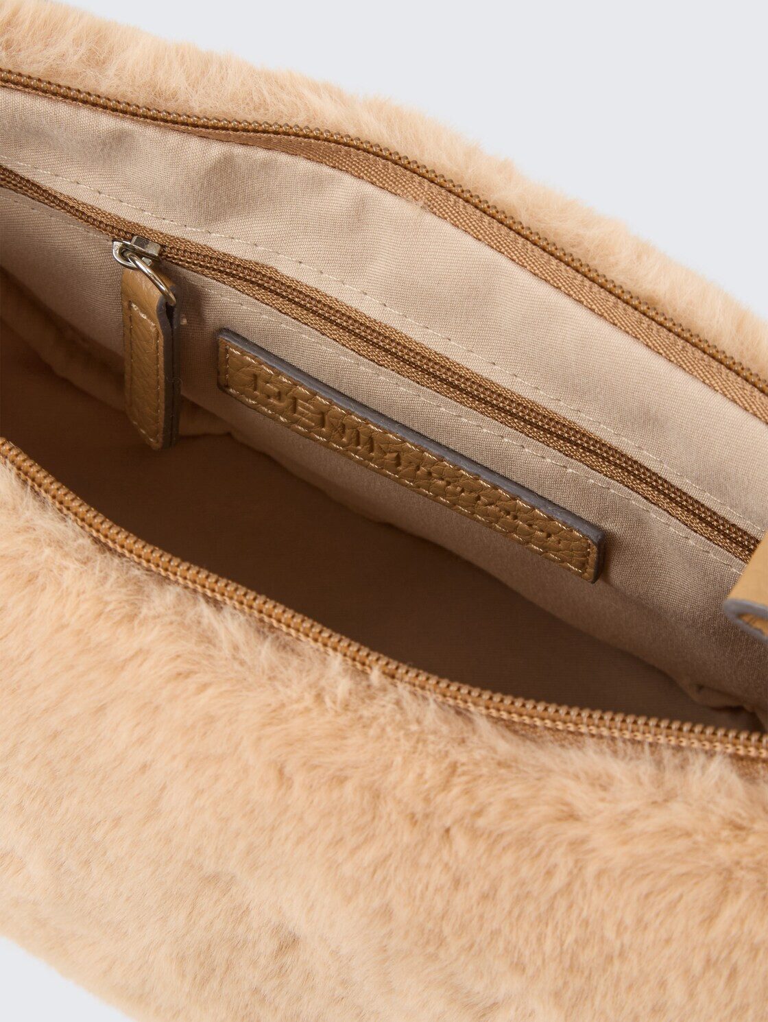 TOM TAILOR Denim Umhängetasche Bags, TTLIRIEL WINTER M Umhängetasche aus Kunstpelz